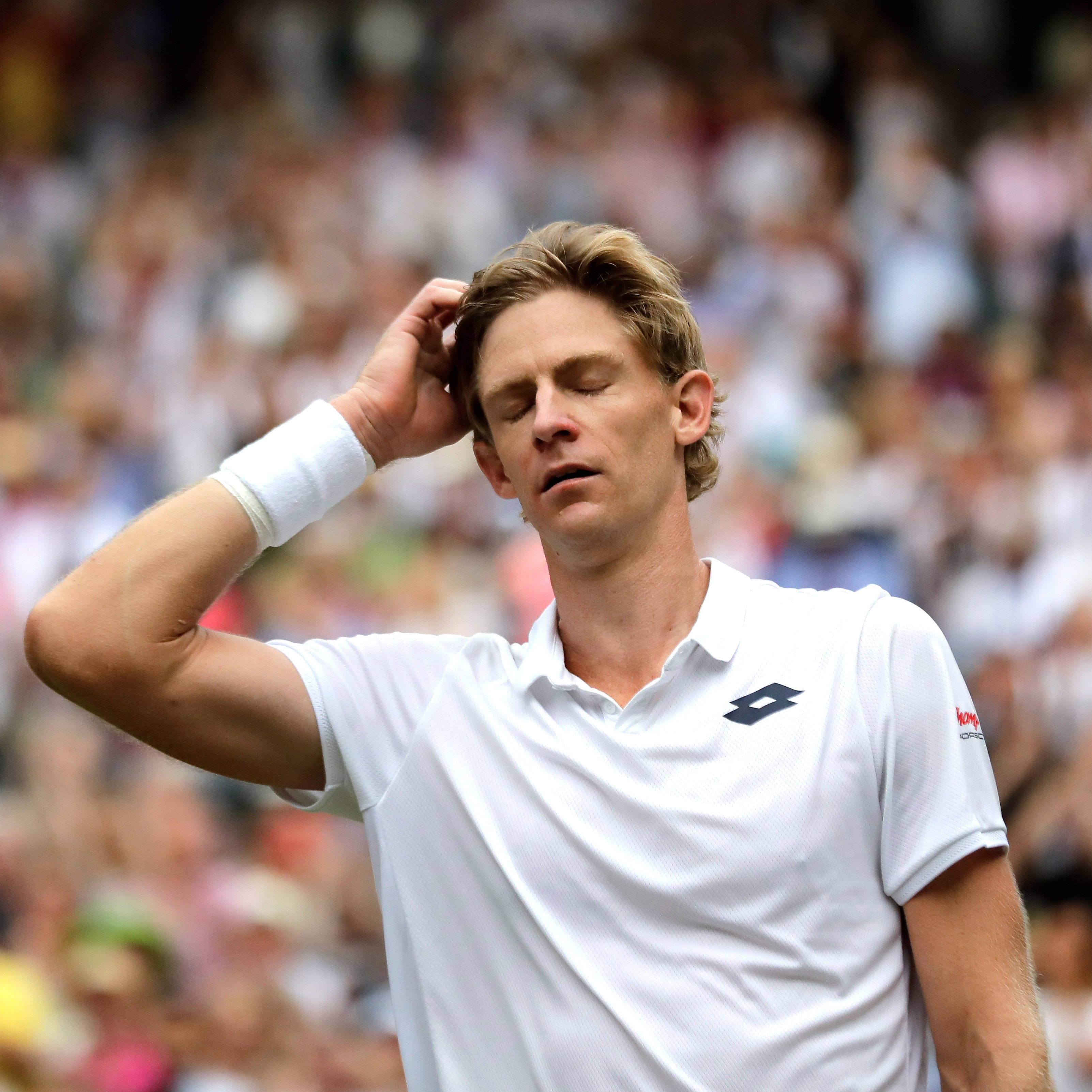 Kevin Anderson, white shirt, blurred crowd, 2K Desktop Wallpaper