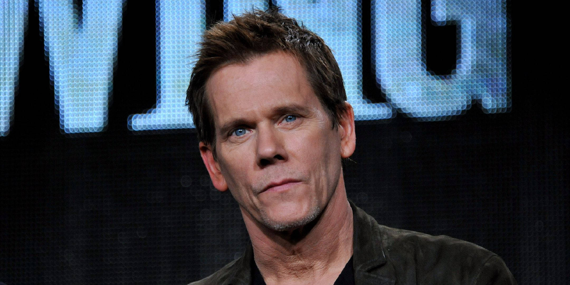 Kevin Bacon, beauty shop, glowing blue pixelated backdrop, Full HD Desktop Wallpaper