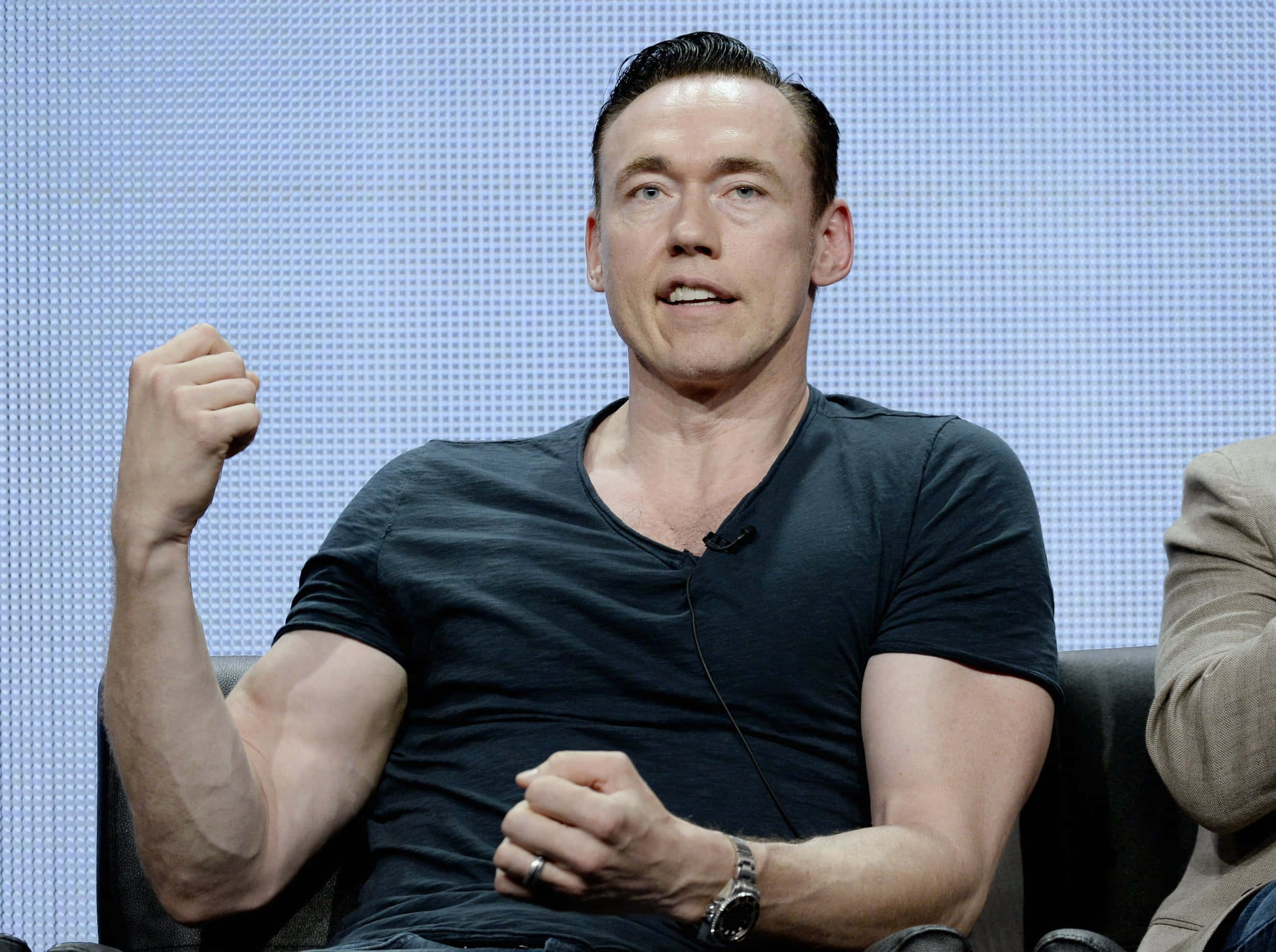 Kevin Durand, dark t-shirt, stage, Full HD Desktop Wallpaper
