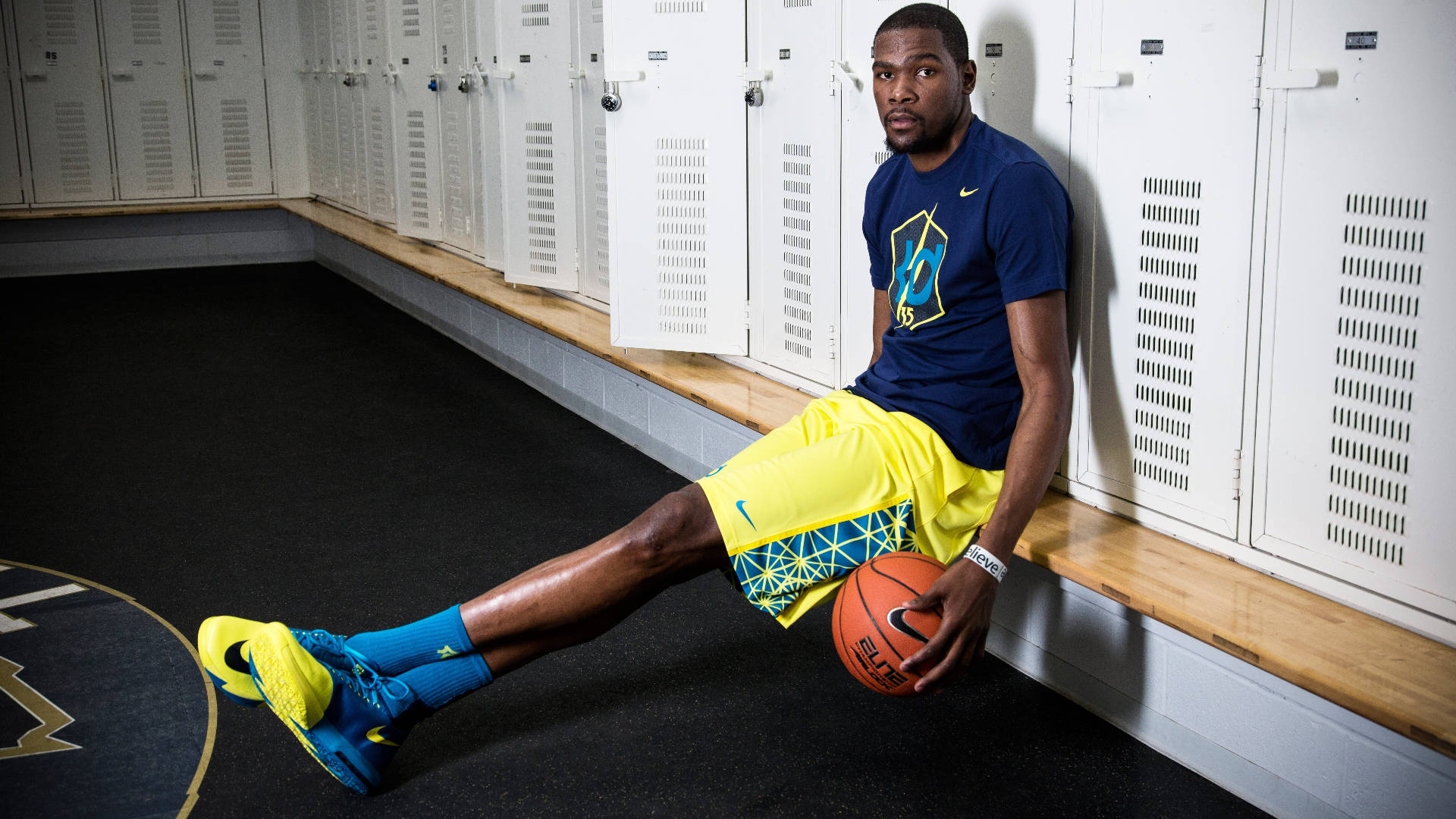 Kevin Durant, locker room bench, basketball, Full HD Desktop Wallpaper