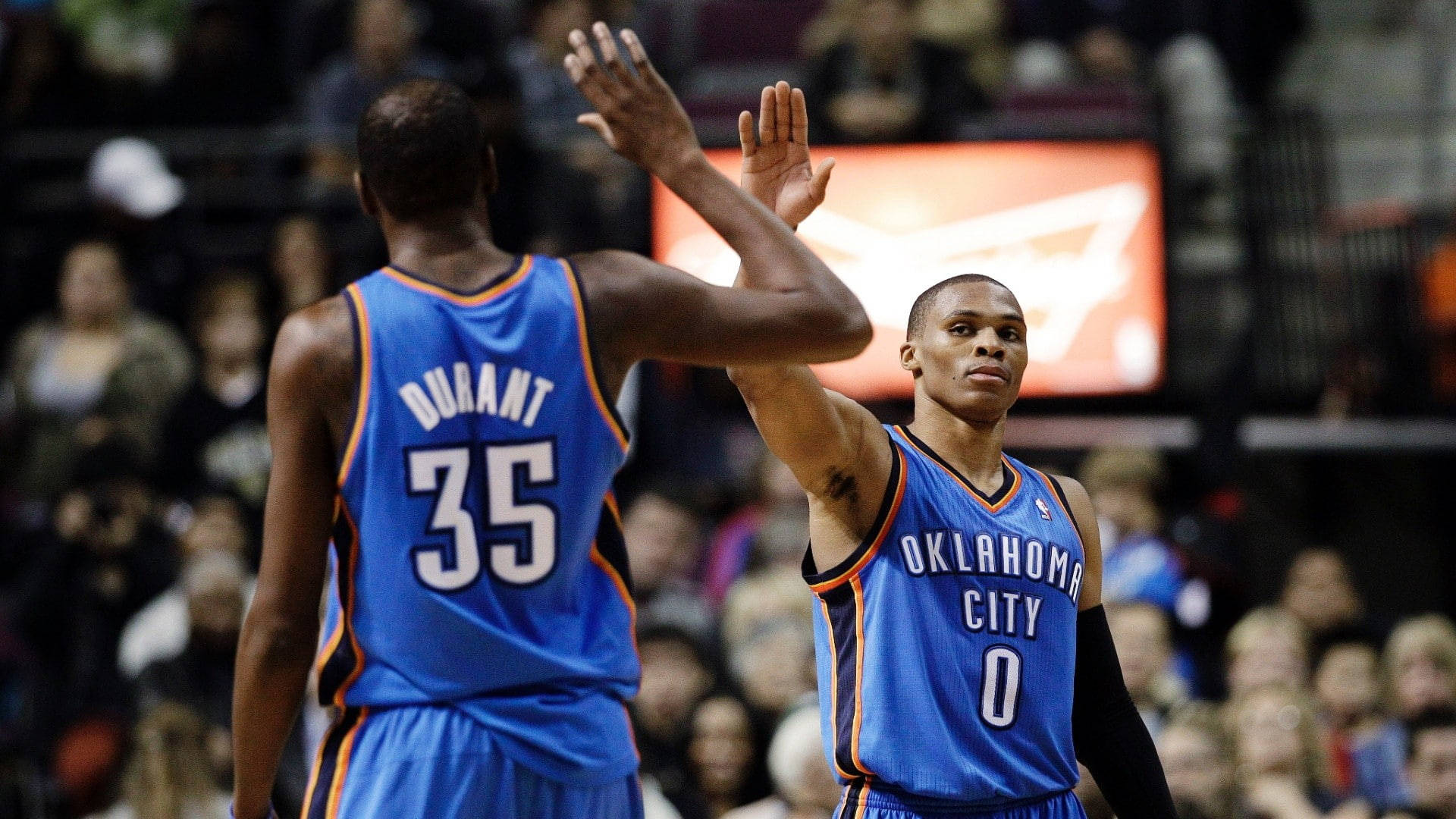 Kevin Durant, blue Oklahoma City jerseys, high five, Full HD Desktop Wallpaper