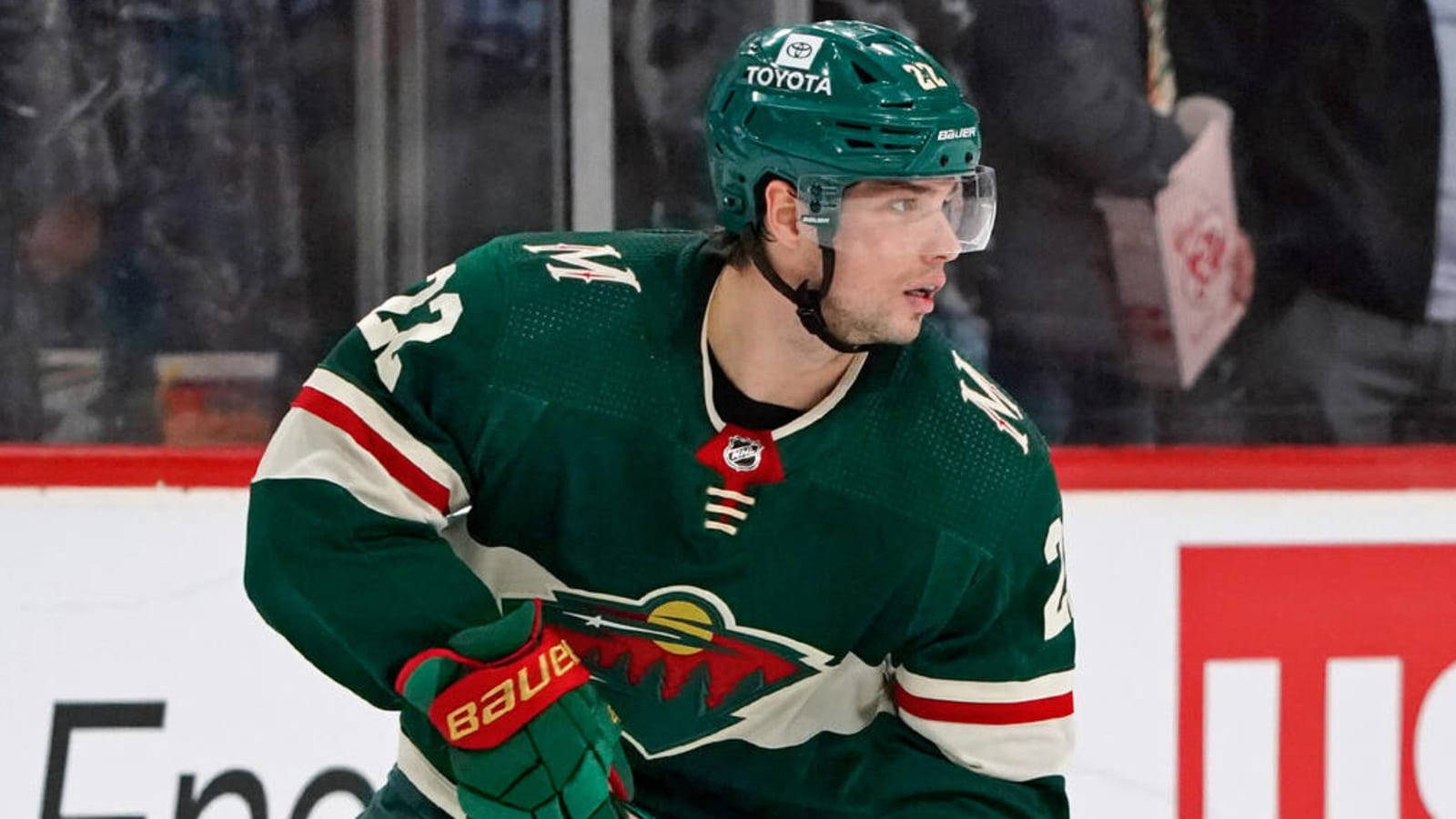 Kevin Fiala, green jersey, red and white stripes, HD Desktop Wallpaper