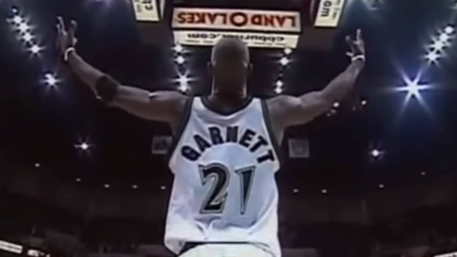 Kevin Garnett, basketball court, white jersey, HD Desktop Wallpaper