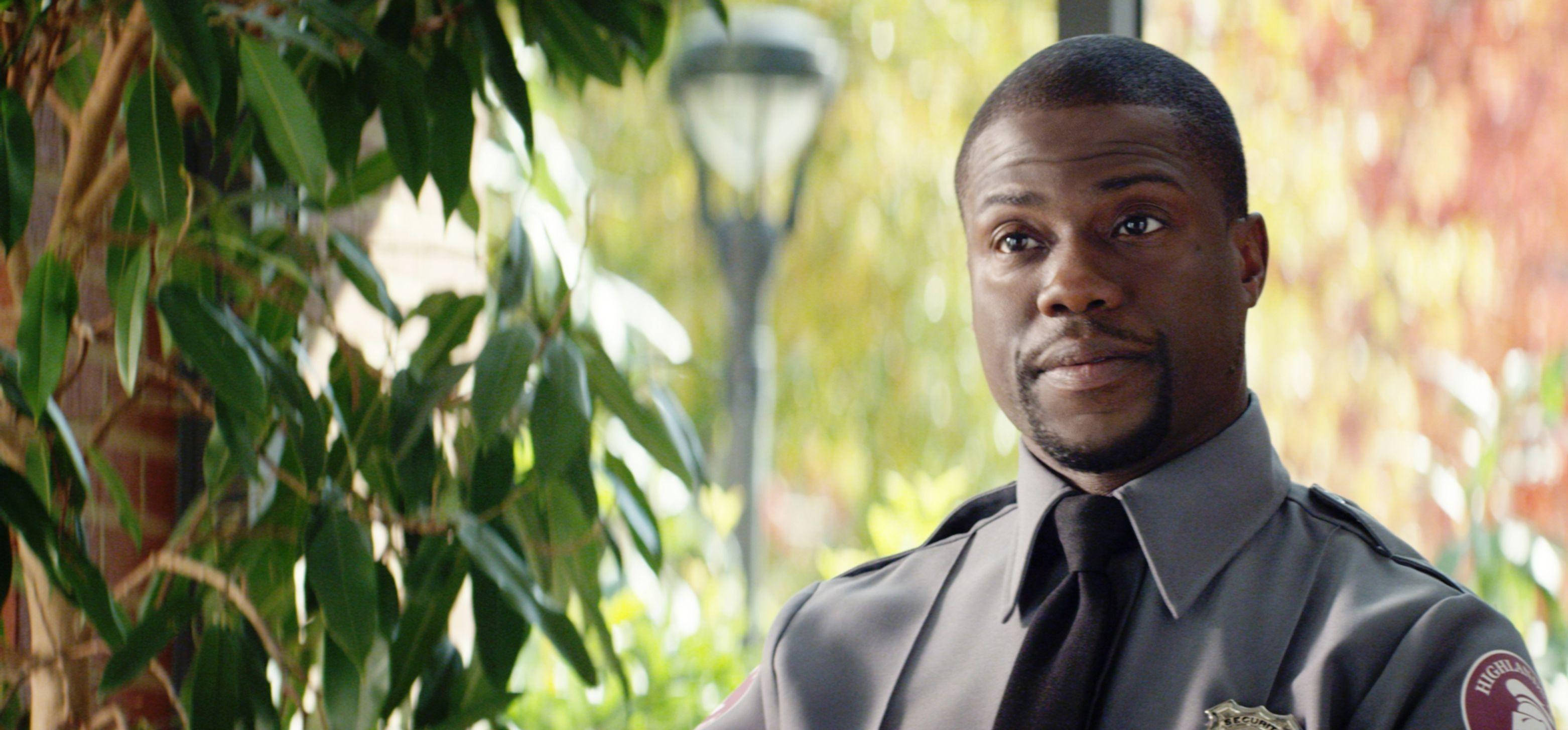 Kevin Hart, policeman, gray uniform, 2K Desktop Wallpaper