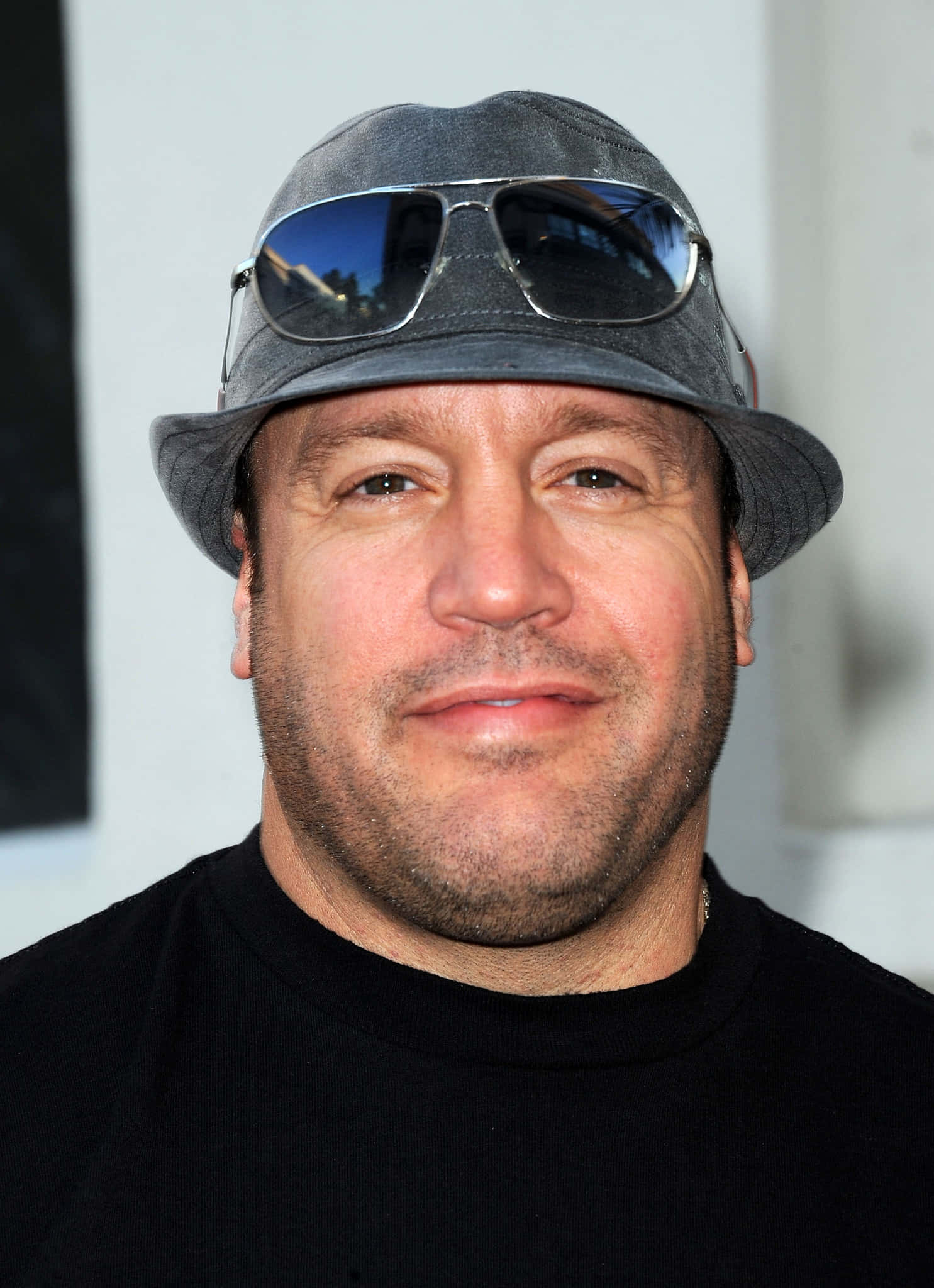 Kevin James, gray bucket hat, sunglasses, Full HD Phone Wallpaper