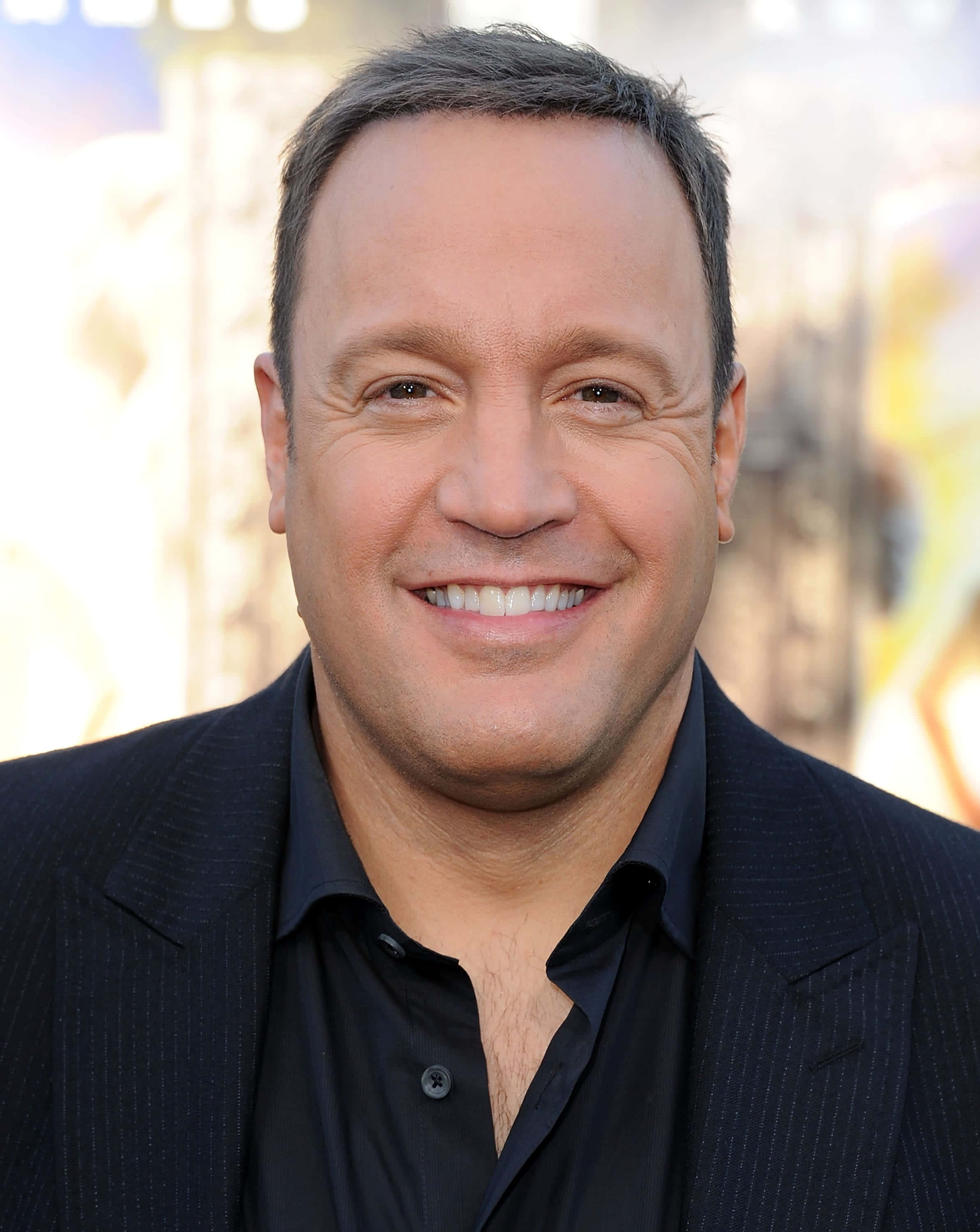 Kevin James, dark pinstripe suit, black shirt, 2K Phone Wallpaper