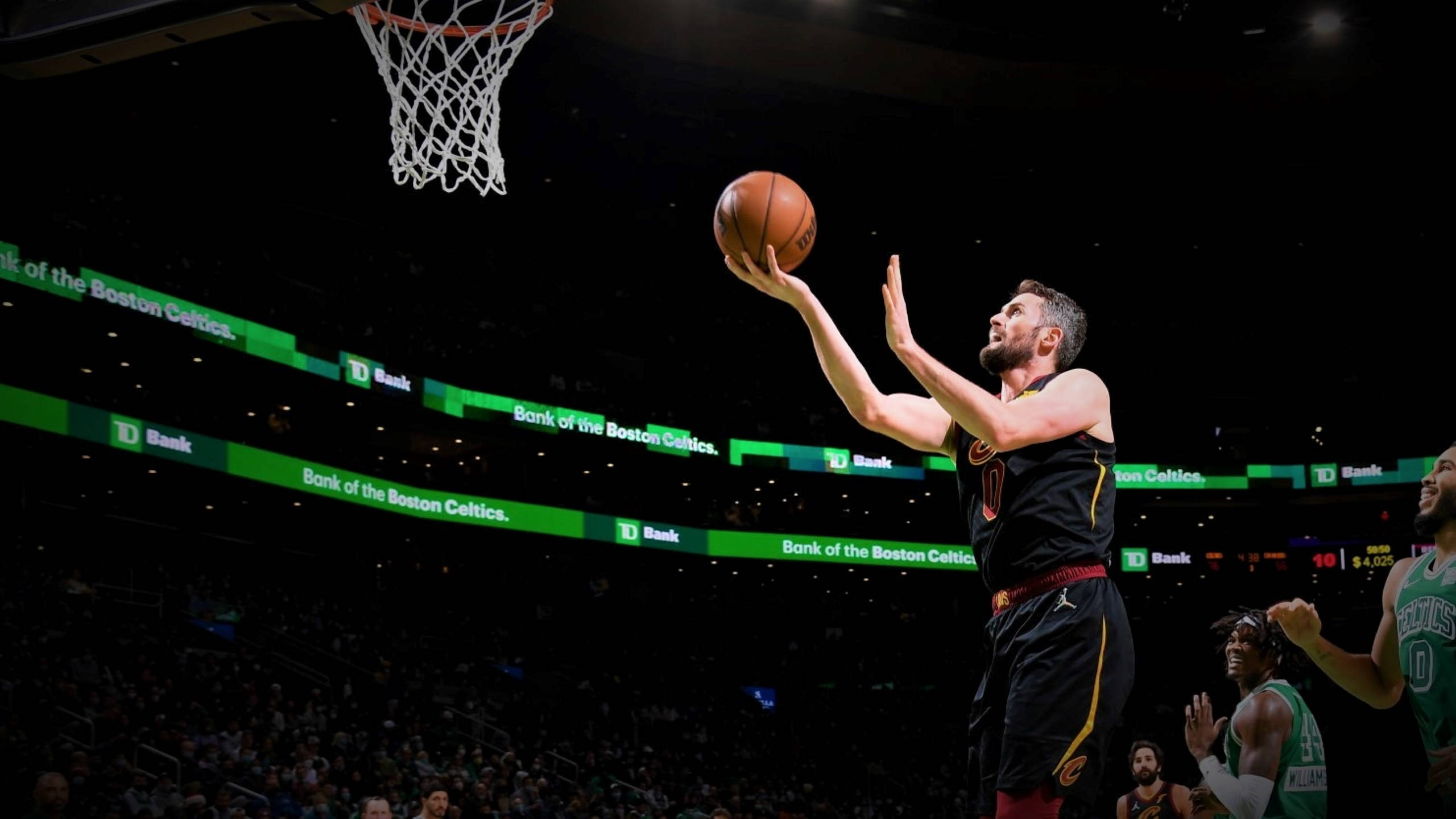 Kevin Love, lay-up shot, black jersey, 2K Desktop Wallpaper