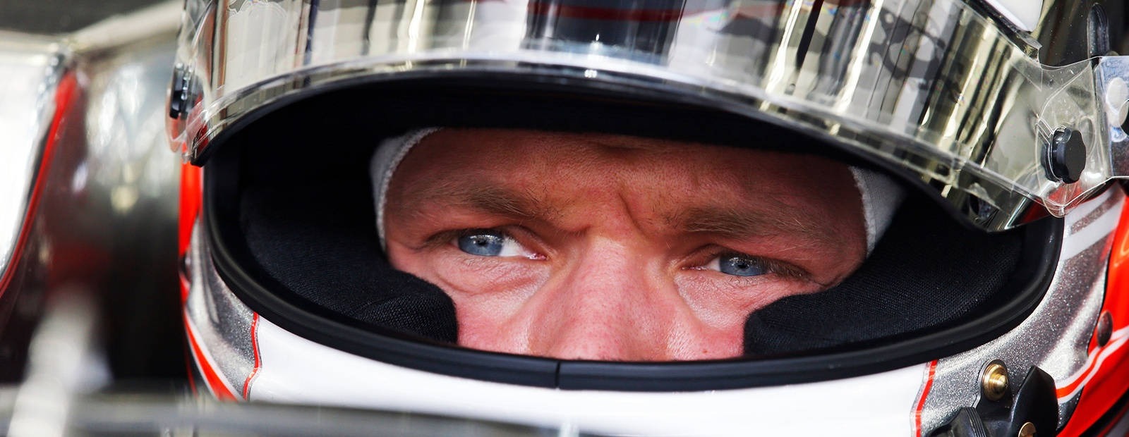 Kevin Magnussen, silver helmet, blue eyes, HD Desktop Wallpaper