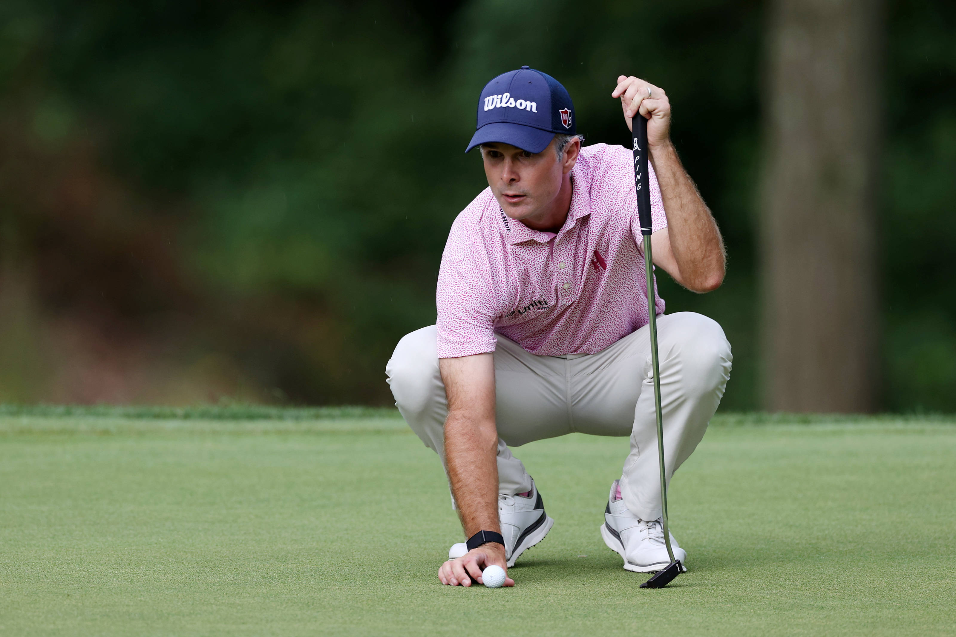 Kevin Streelman, pink shirt, lush green fairway, 2K Desktop Wallpaper