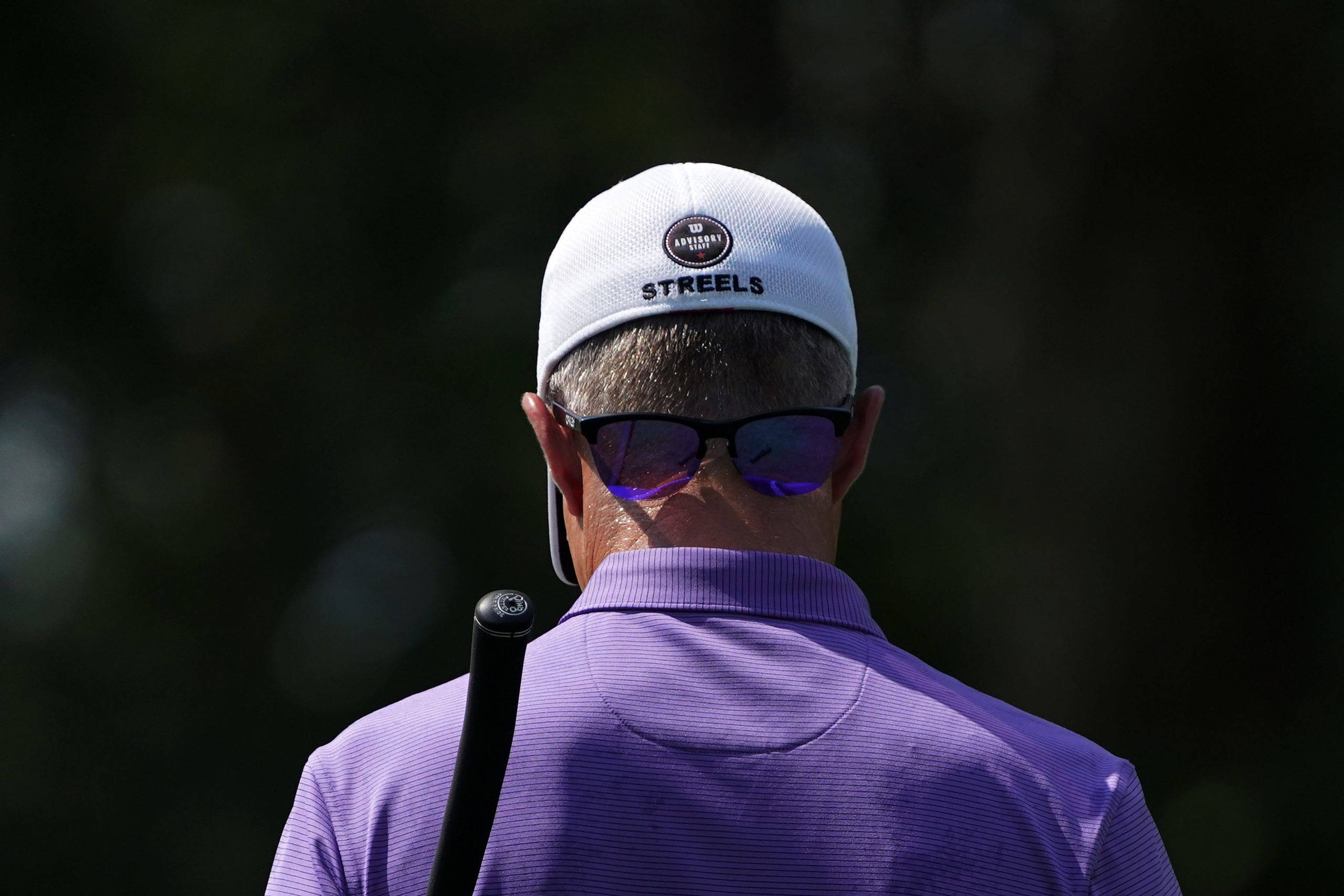 Kevin Streelman, purple shirt, white cap, 2K Desktop Wallpaper