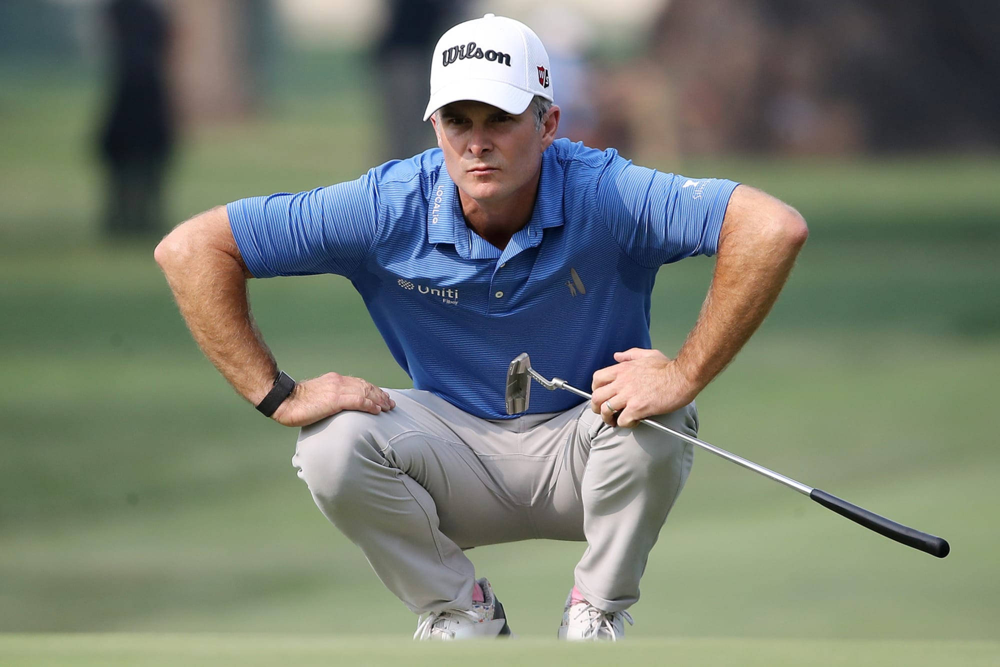 Kevin Streelman, blue shirt, putter, Full HD Desktop Wallpaper
