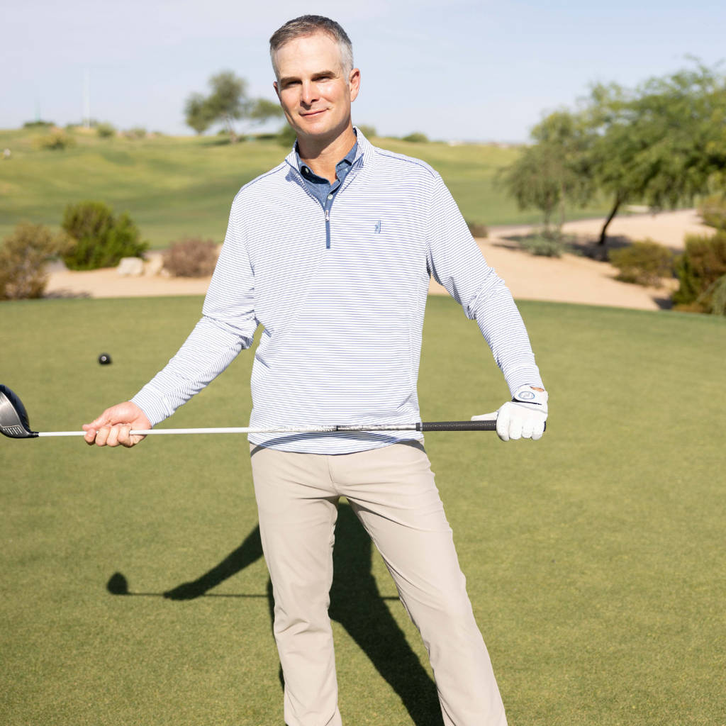 Kevin Streelman, striped shirt, sunlit green course, SD Desktop Wallpaper