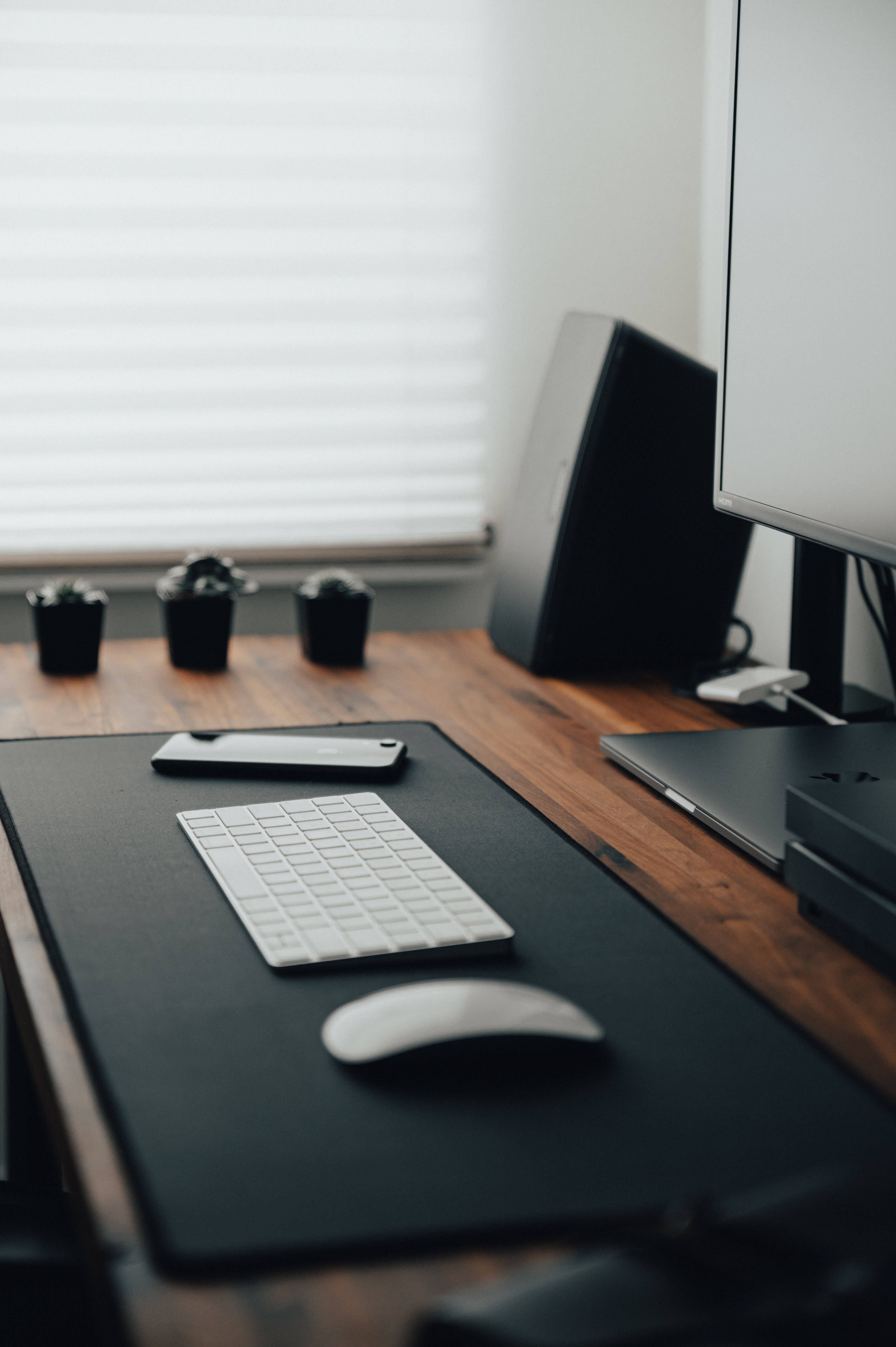wooden surface, black mousepad, white keyboard, 5K Phone Wallpaper