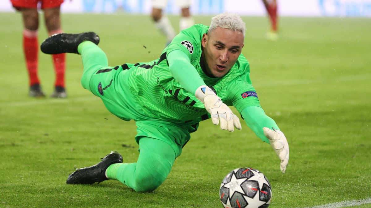 Keylor Navas, bright green uniform, vibrant green pitch, SD Desktop Wallpaper