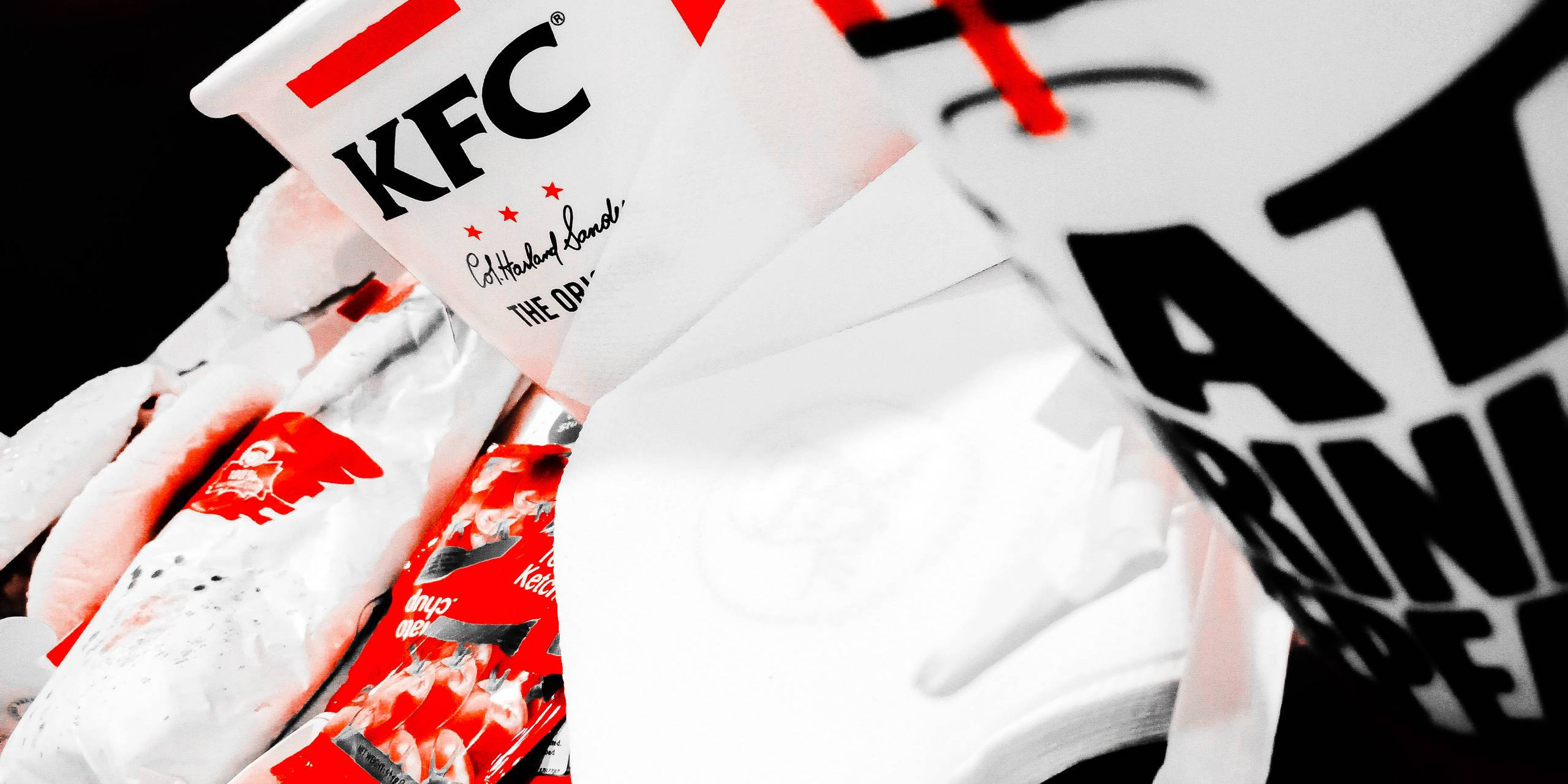 KFC, fast food meal, red and white colors, 2K Desktop Wallpaper