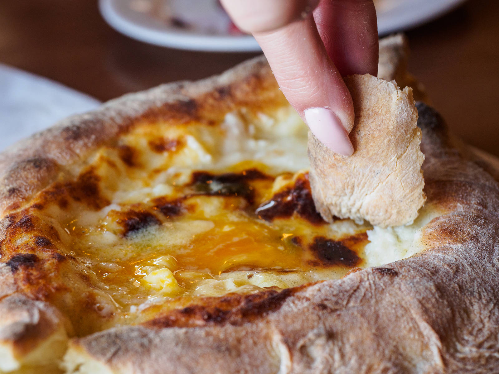 khachapuri, crusty bread, golden cheese-filled bread bowl, HD Desktop Wallpaper