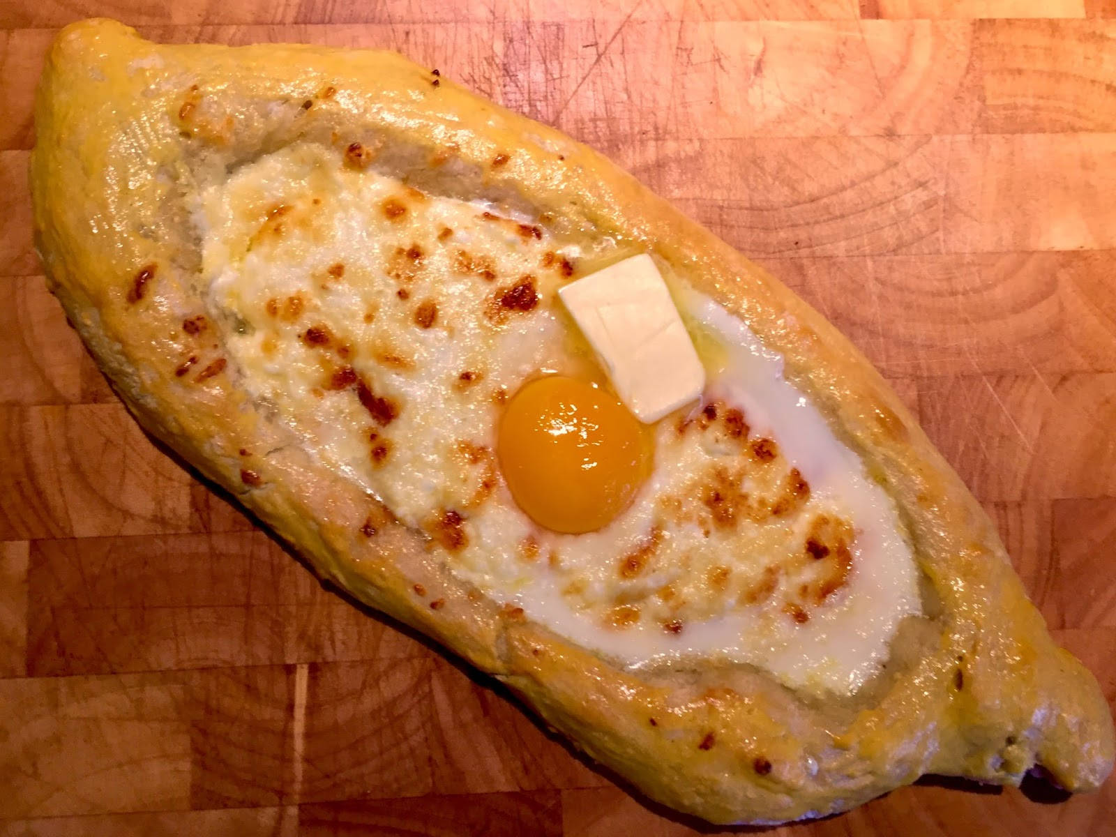 khachapuri, golden-brown, sunny-side-up egg, HD Desktop Wallpaper