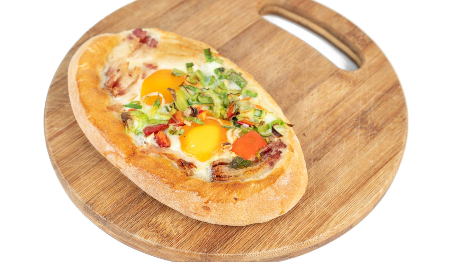 oval baked khachapuri, wooden serving board, sunny-side-up eggs, HD Desktop Wallpaper