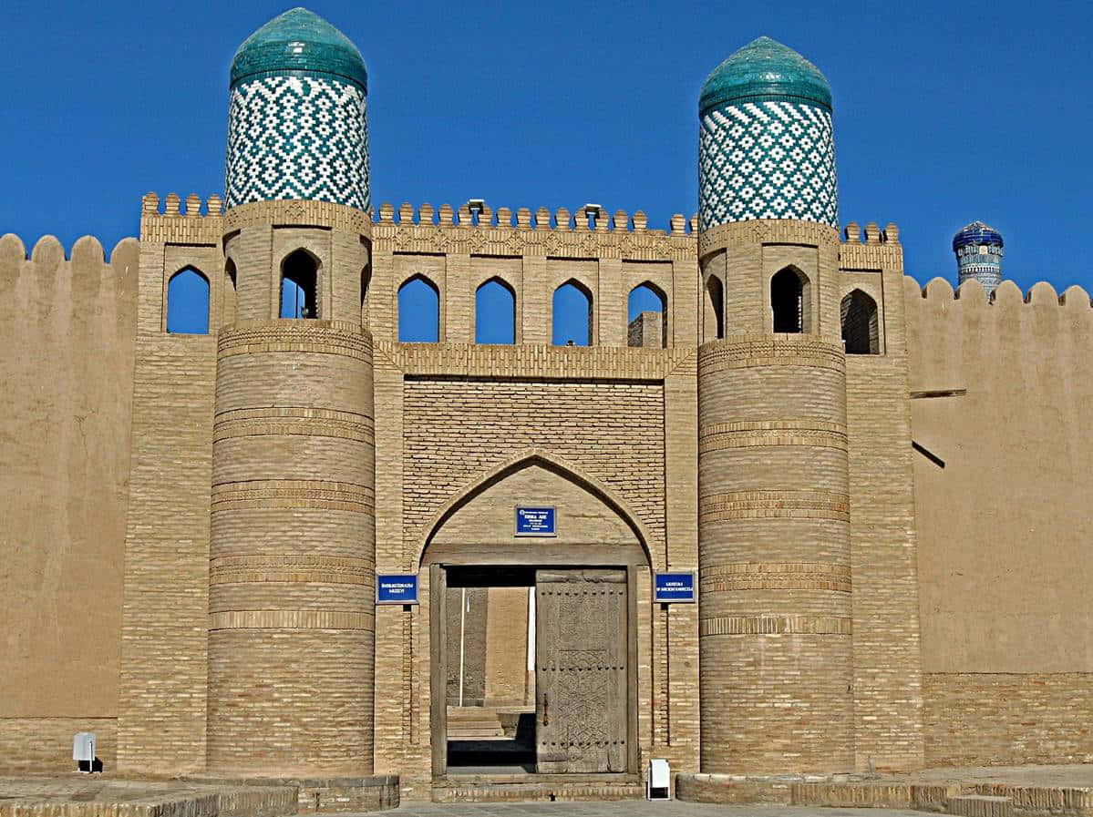 Khiva, entrance gate towers, turquoise tiled domes, SD Desktop Wallpaper