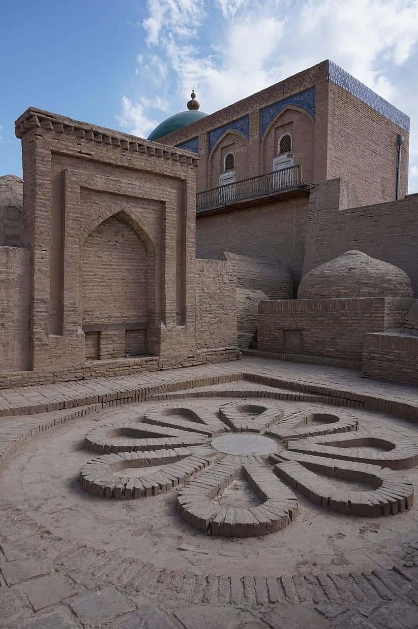Khiva, ancient brick courtyard, intricate geometric patterns, SD Phone Wallpaper