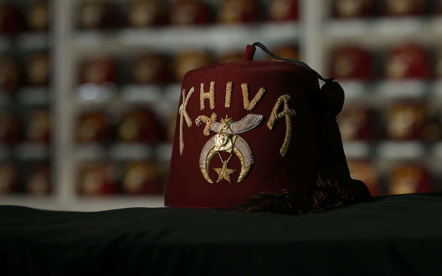 Khiva, maroon hat, deep red velvet fez, HD Desktop Wallpaper