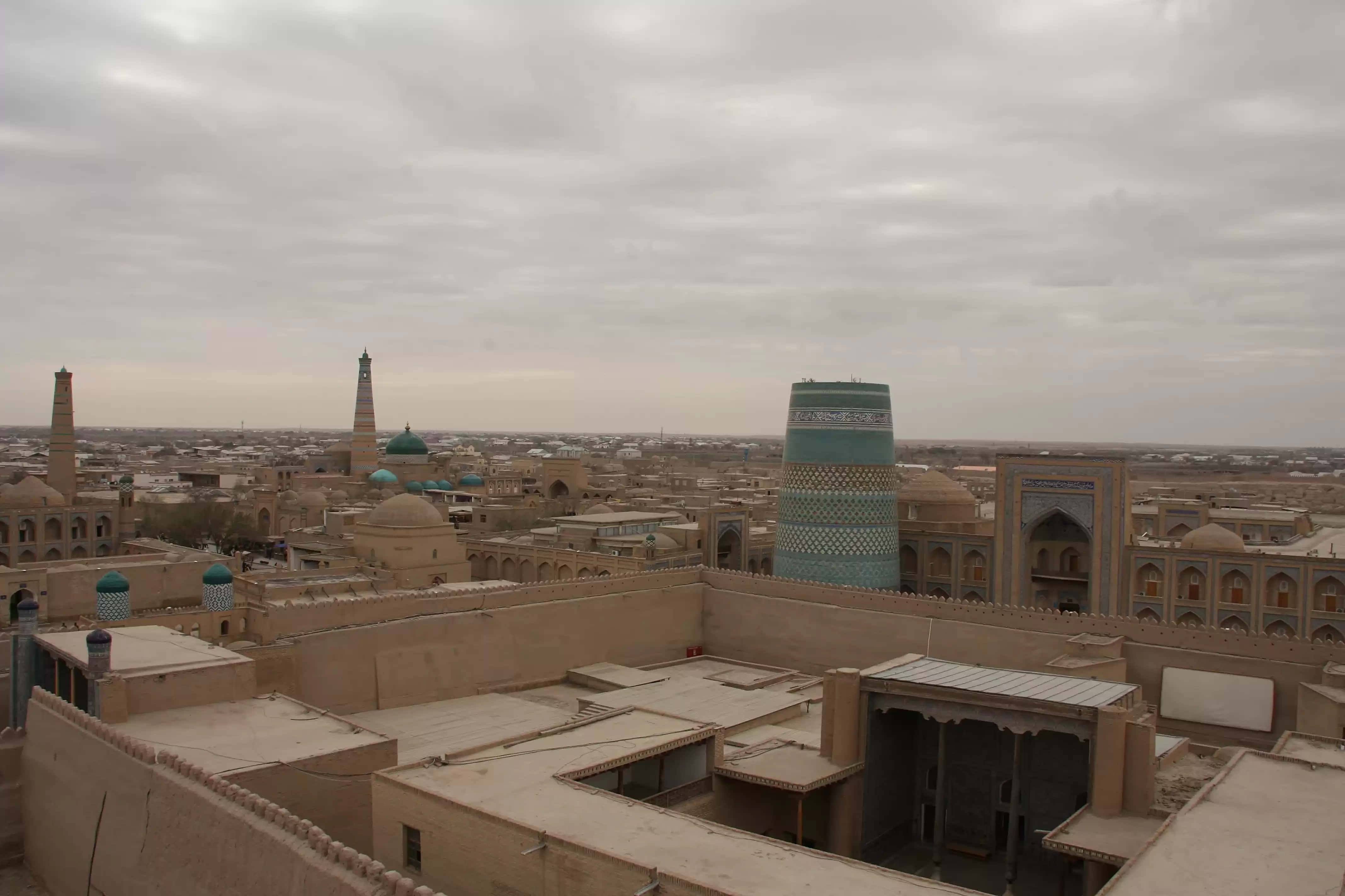 Khiva, afternoon, cloudy sky, 4K Desktop Wallpaper