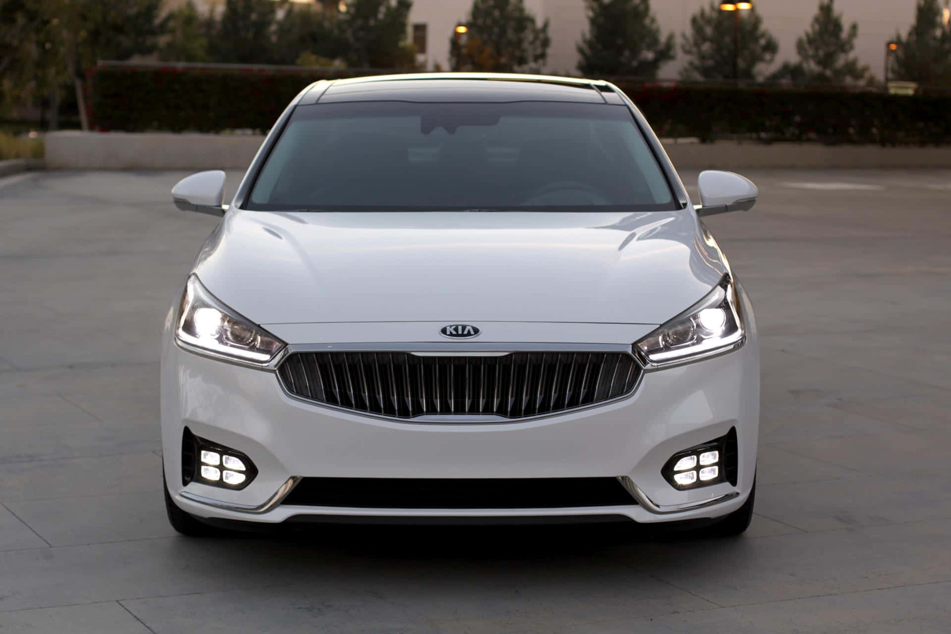 Kia Cadenza, pristine white, soft twilight lighting, Full HD Desktop Wallpaper