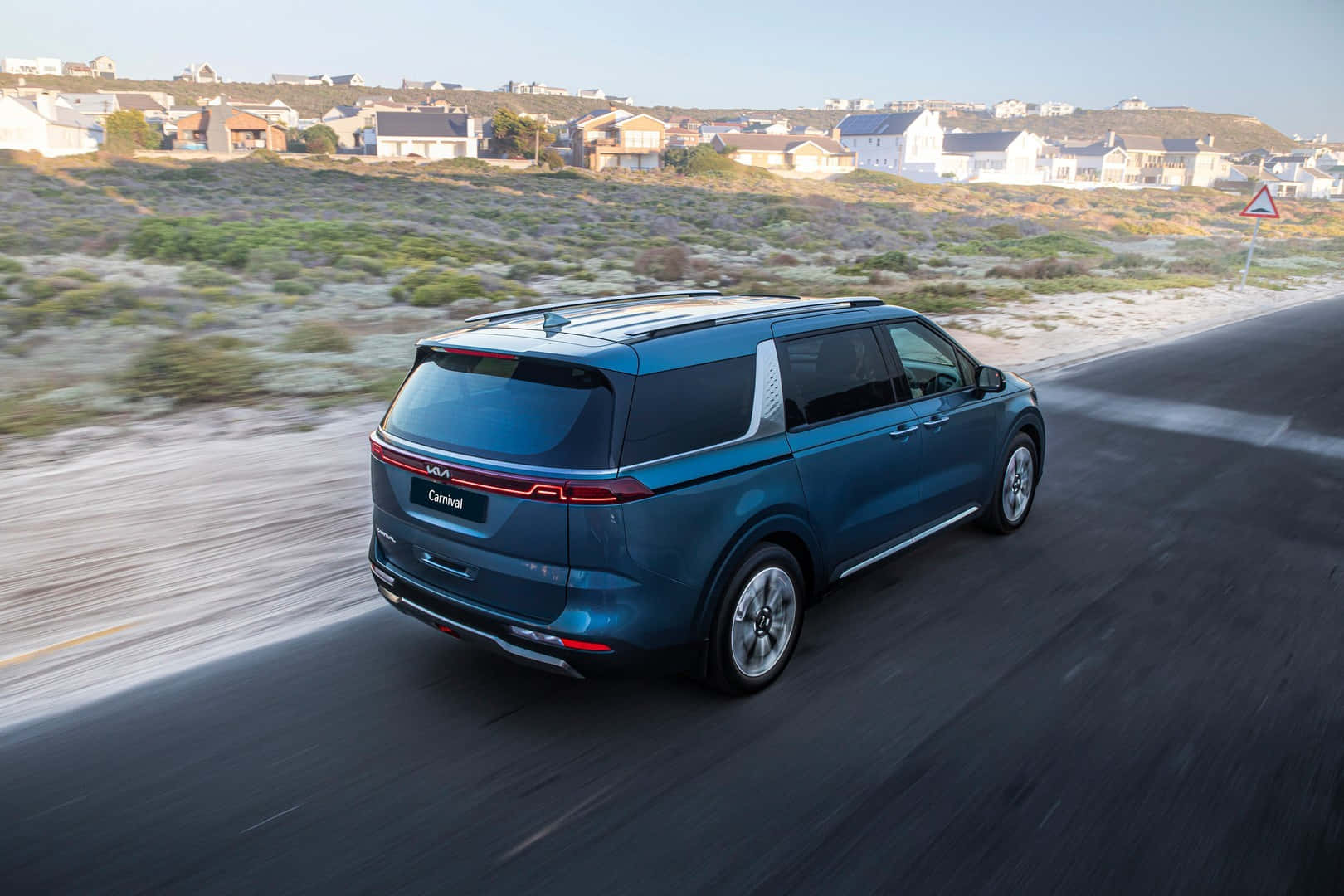 Kia Carnival, blue, coastal road, HD Desktop Wallpaper