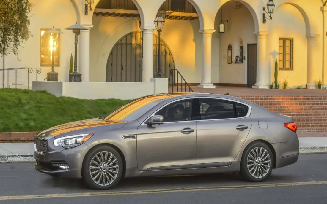 Kia K900