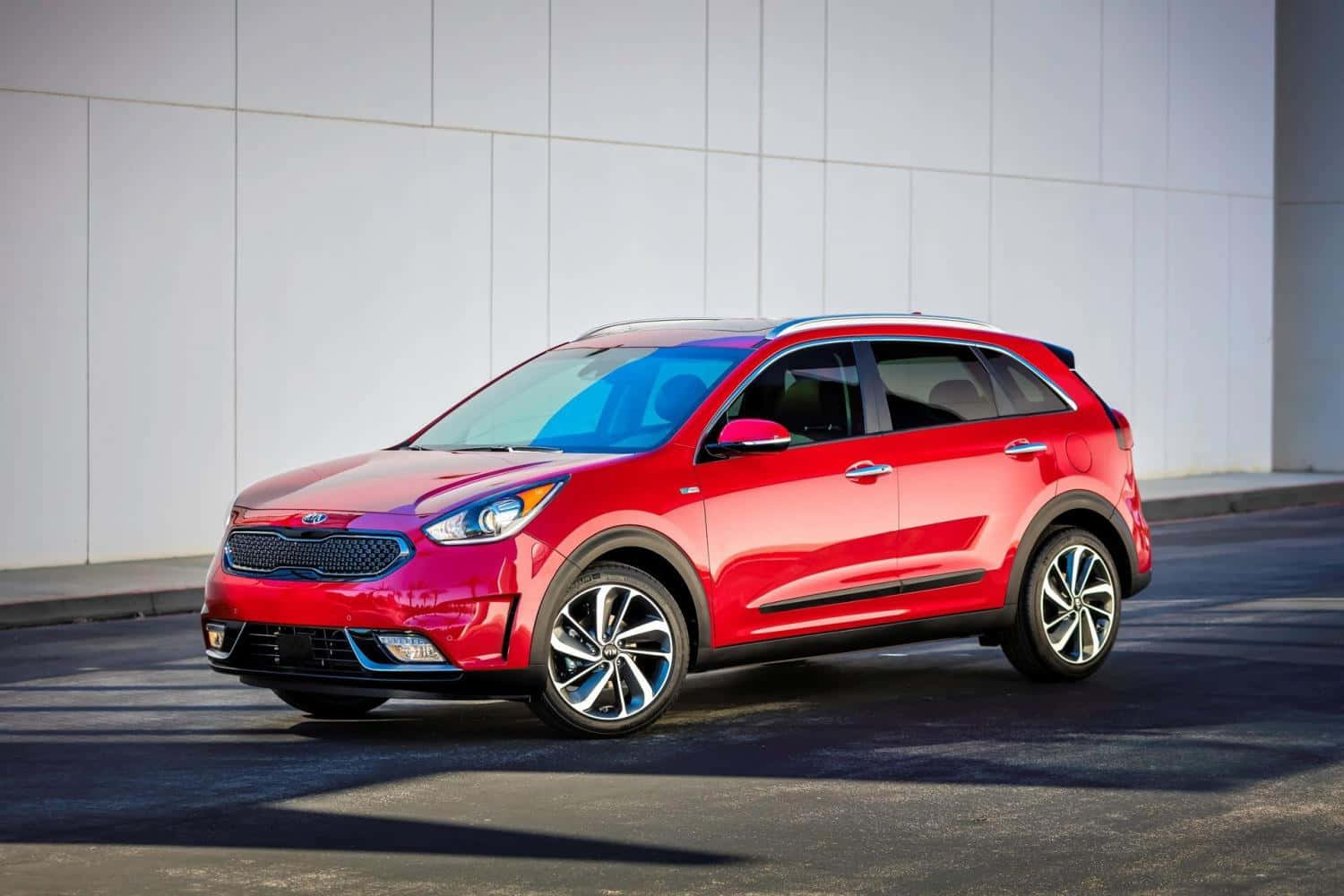 Kia Niro, glossy red, asphalt, HD Desktop Wallpaper
