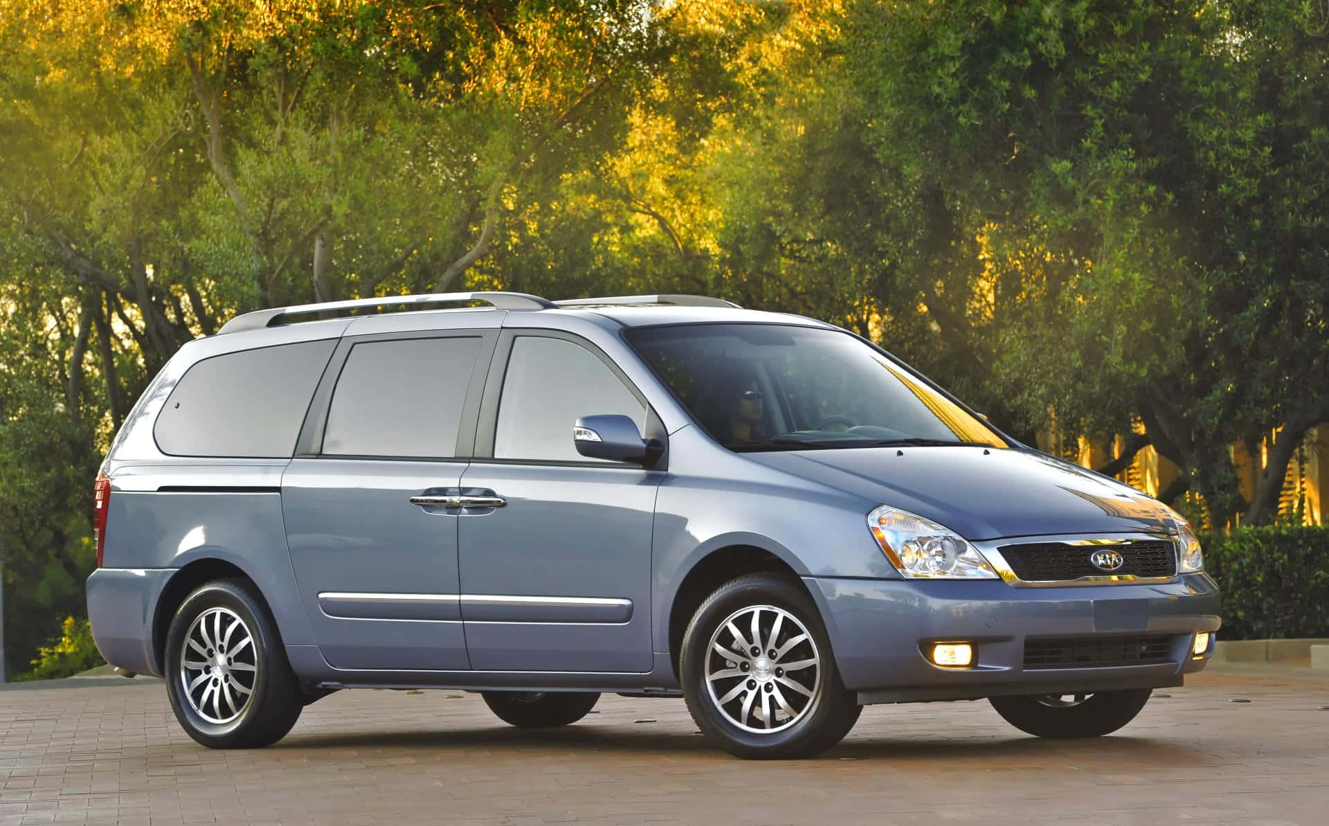 2022 Kia Sedona, silver, paved surface, Full HD Desktop Wallpaper