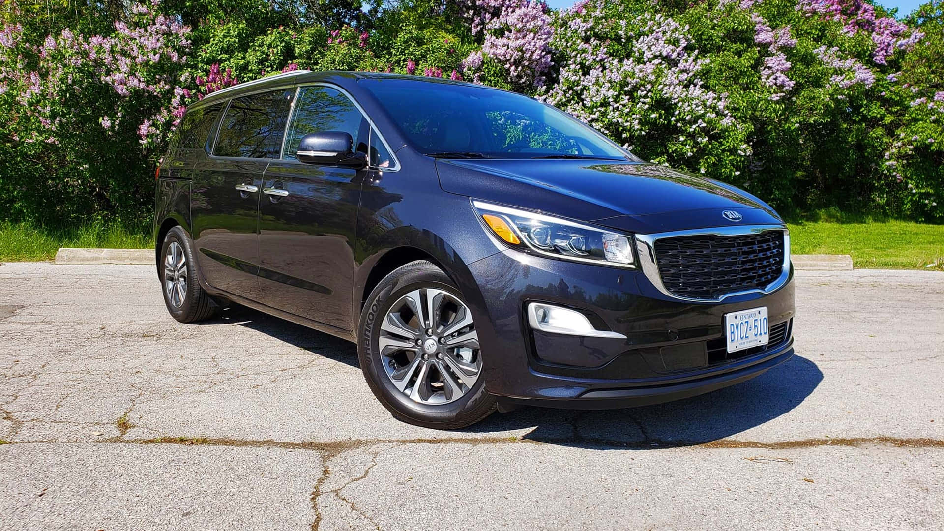 Kia Sedona, dark gray, cracked pavement, Full HD Desktop Wallpaper