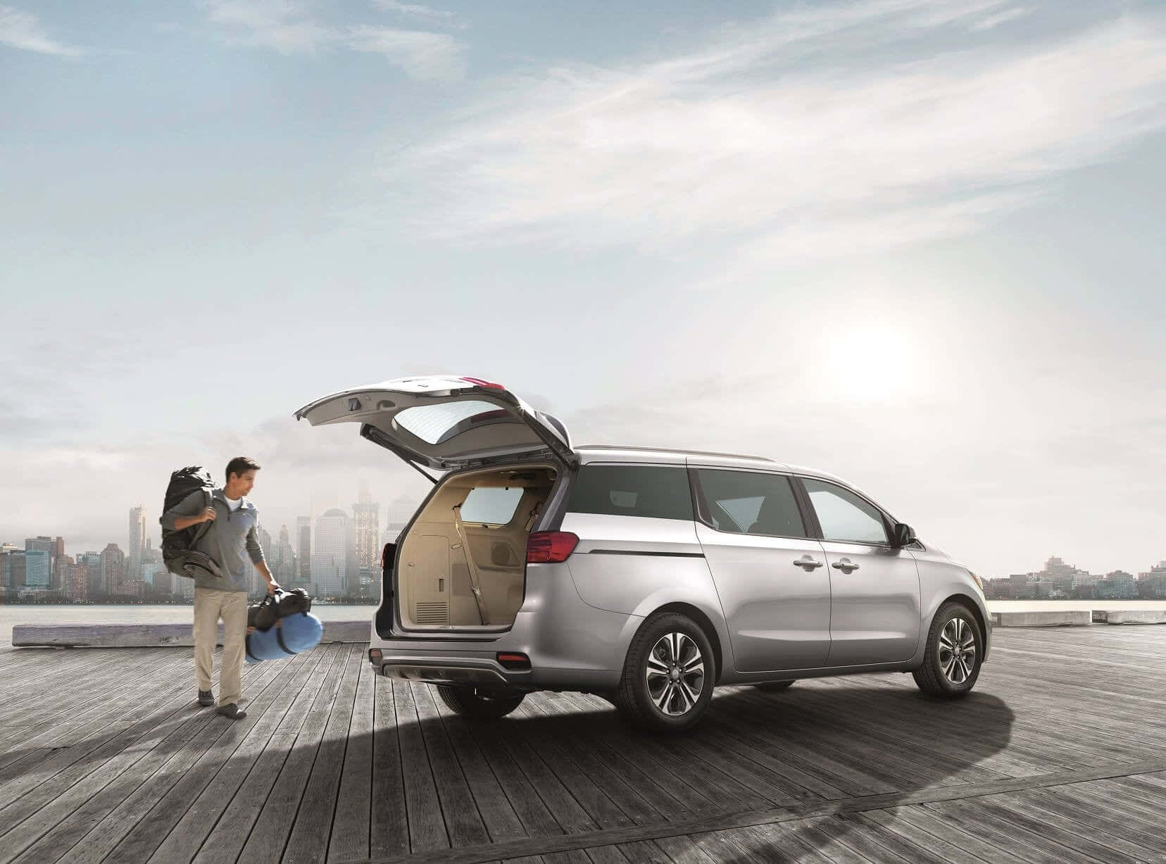 Kia Sedona, silver minivan, wooden pier, HD Desktop Wallpaper