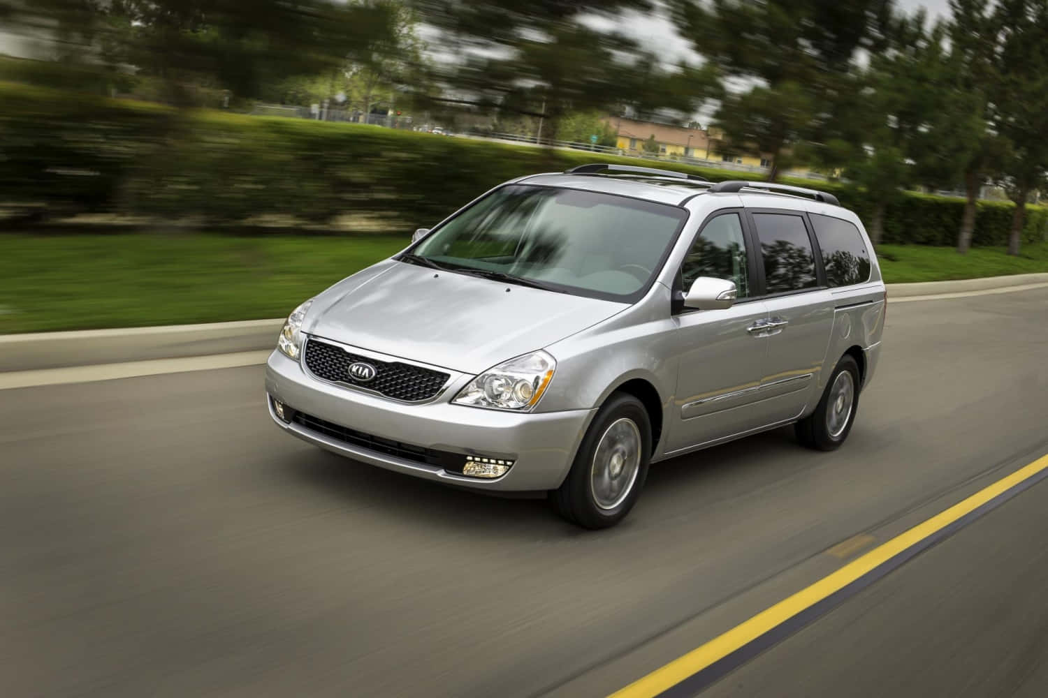 Kia Sedona, silver, suburban road, HD Desktop Wallpaper