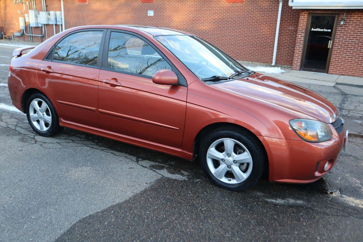 Kia Spectra, rusty red, cracked asphalt, HD Desktop Wallpaper