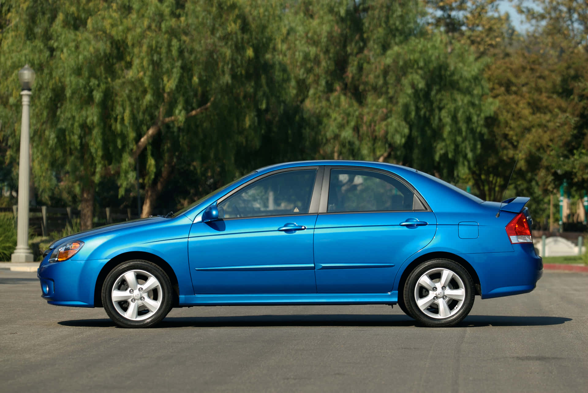 2022 Kia Spectra, vibrant blue, sedan, Full HD Desktop Wallpaper