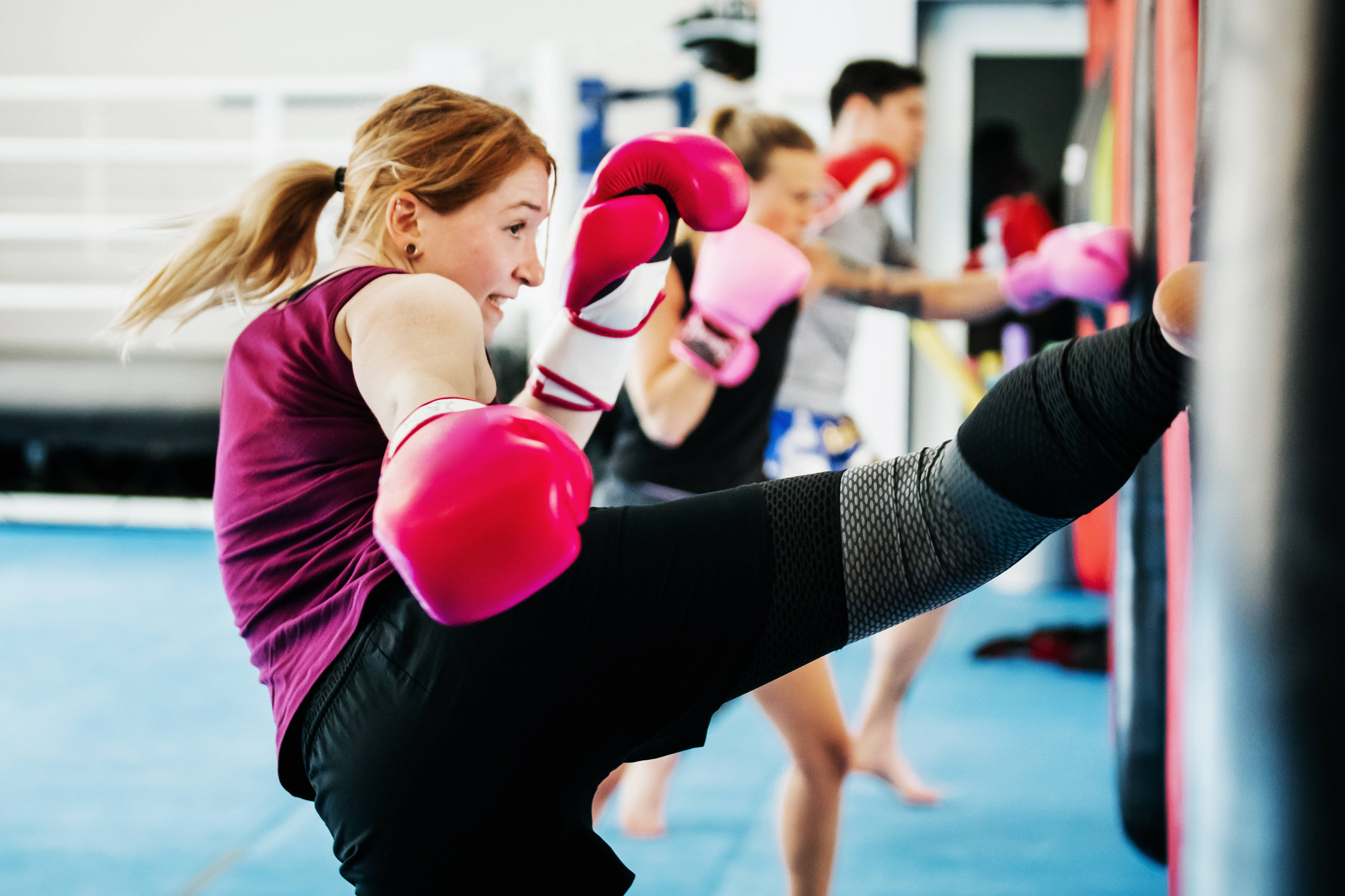 pink boxing gloves, heavy bag, bright gym, 4K Desktop Wallpaper