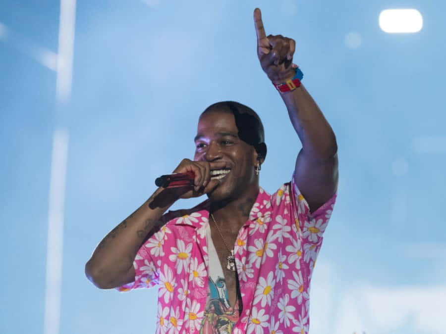 Kid Cudi, pink daisy shirt, stage lights, SD Desktop Wallpaper