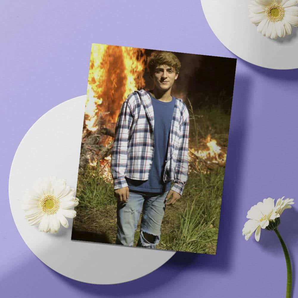 Kidd G, plaid shirt, campfire, SD Desktop Wallpaper