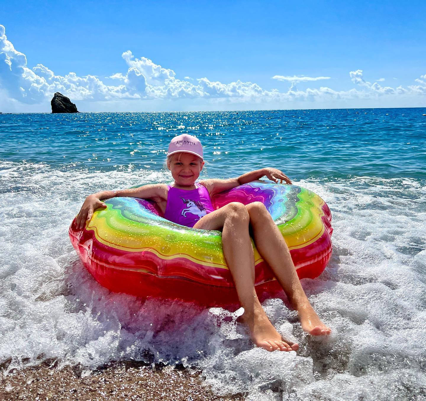 Kids Diana Show, rainbow inflatable ring, pink cap, HD Desktop Wallpaper