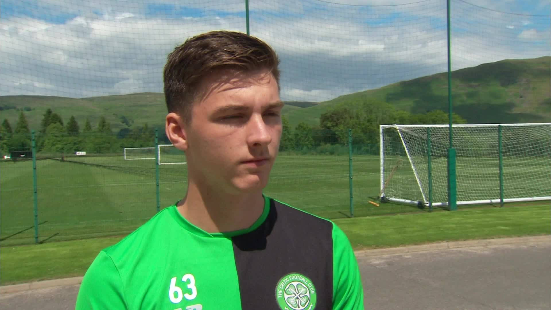 Kieran Tierney, green jersey, sunny training pitch, Full HD Desktop Wallpaper
