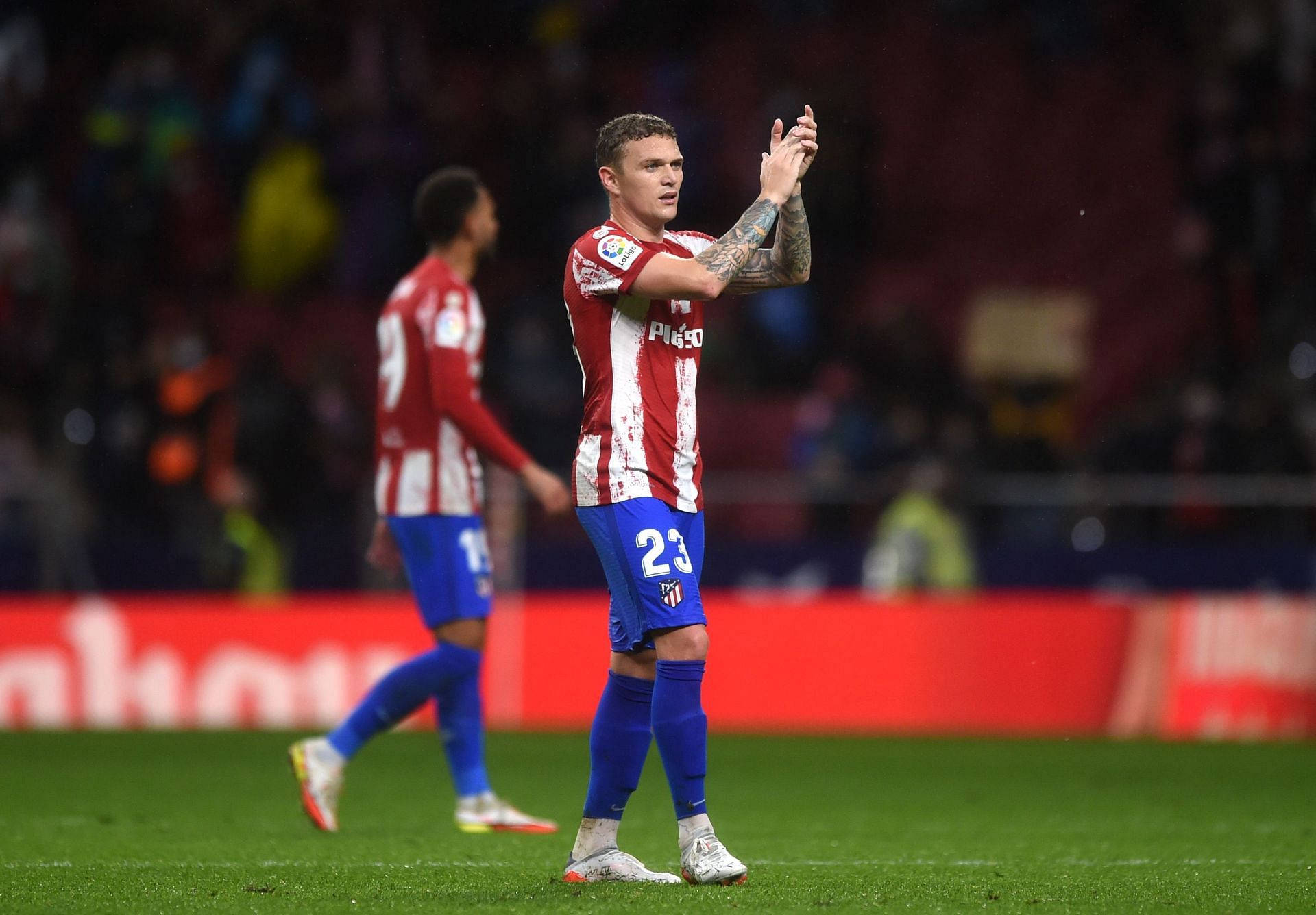 Kieran Trippier, red and white stripes, green pitch, Full HD Desktop Wallpaper