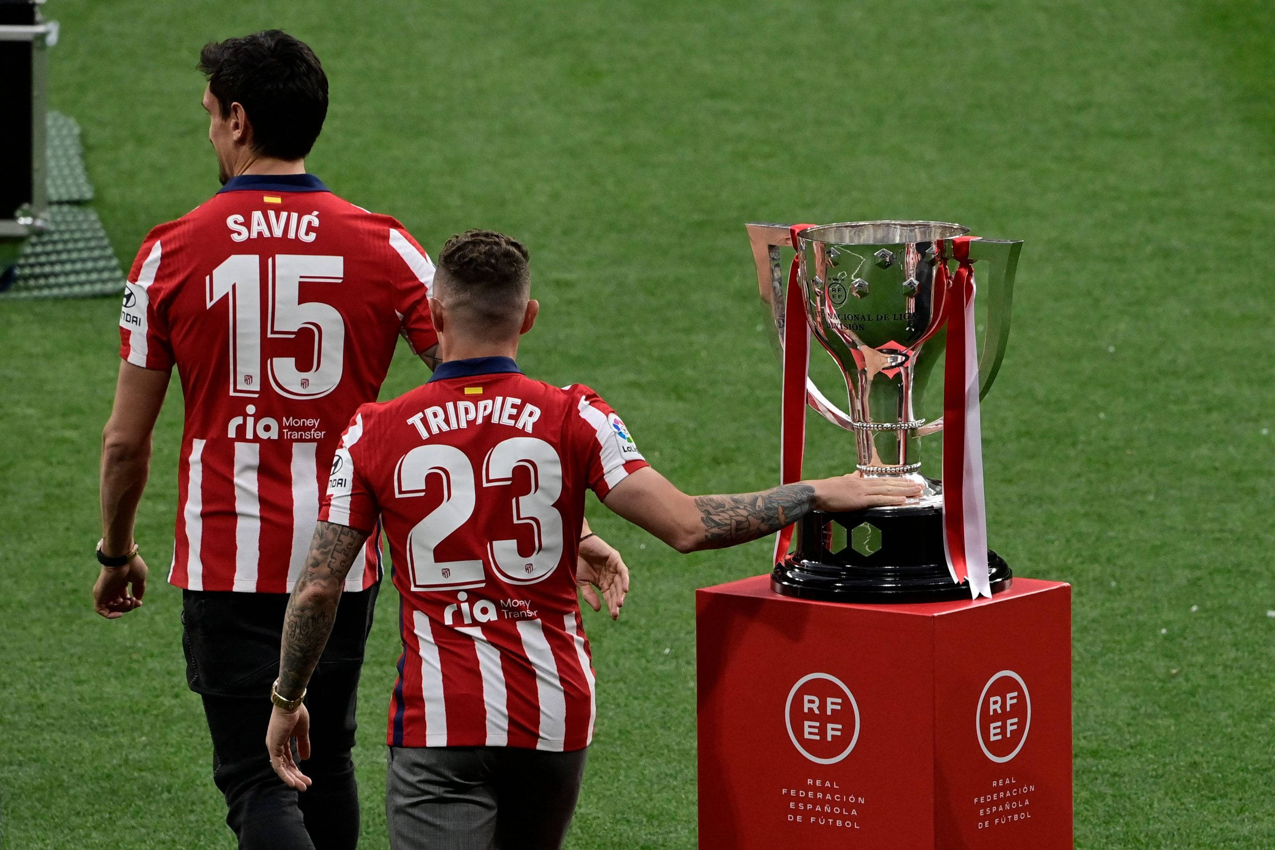 Kieran Trippier, cup, red and white striped jerseys, 2K Desktop Wallpaper
