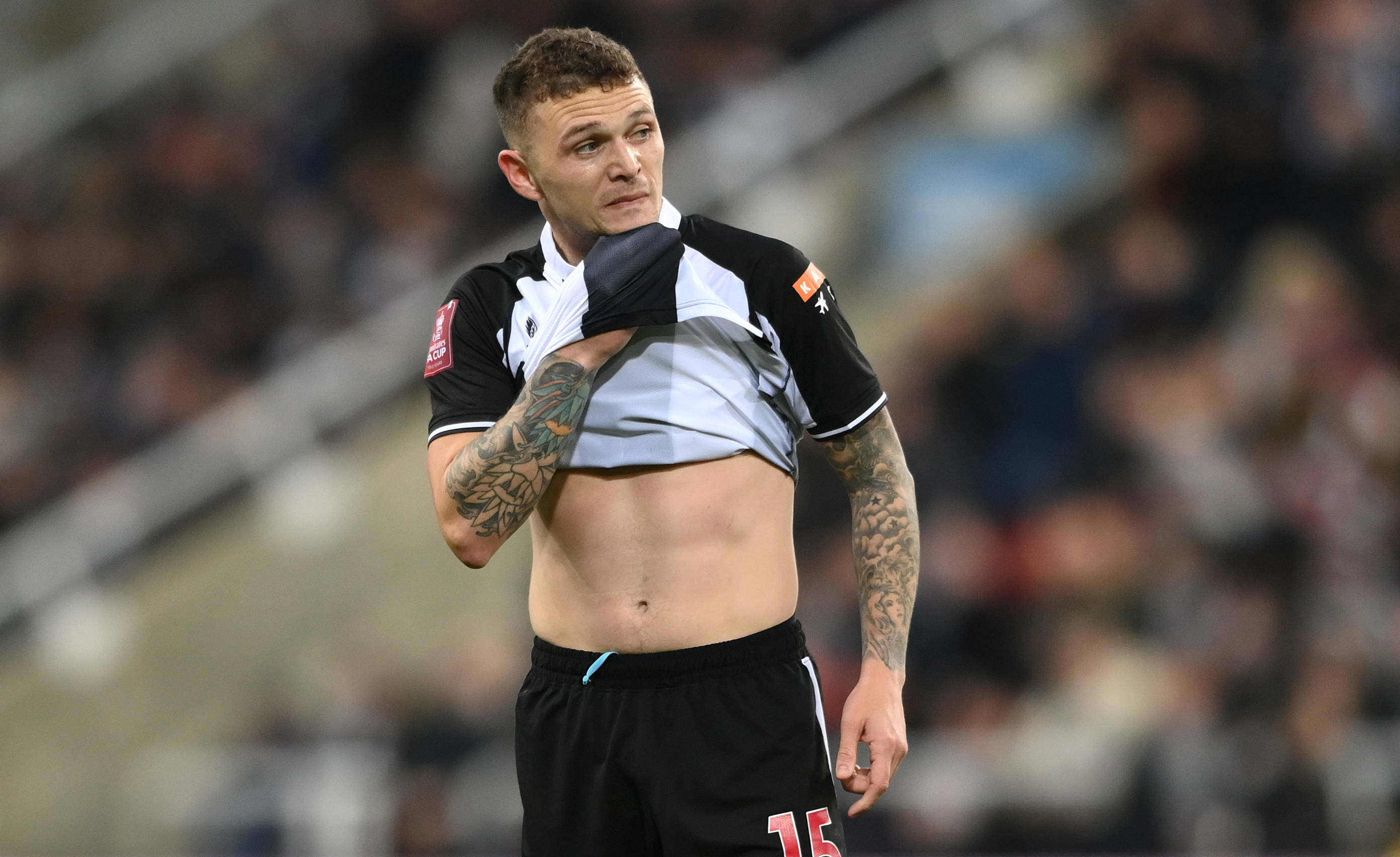 Kieran Trippier, stadium pitch, bright lights, 2K Desktop Wallpaper