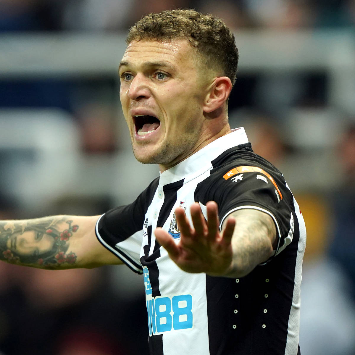 Kieran Trippier, black and white striped jersey, tattooed arms, SD Desktop Wallpaper