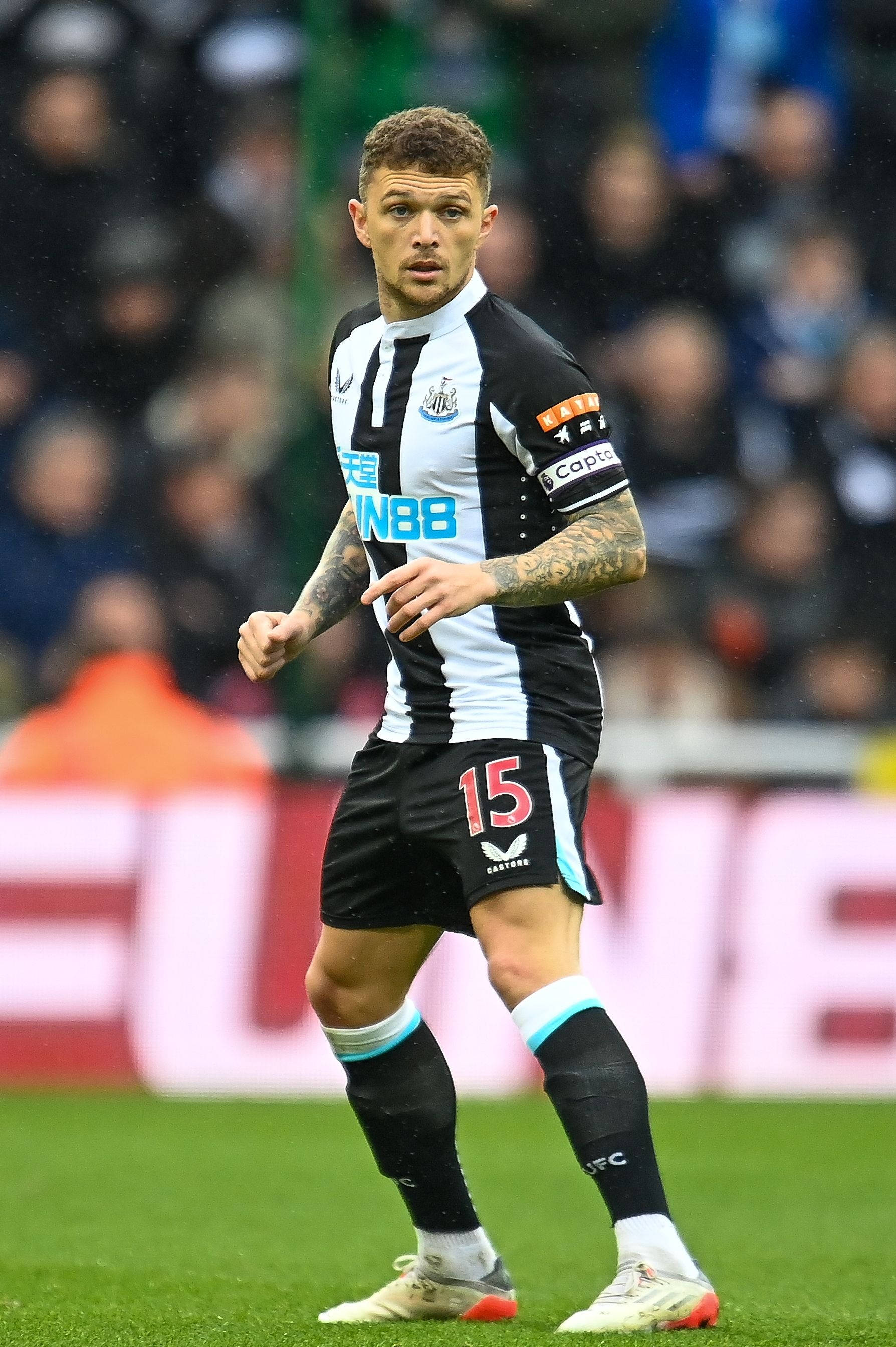 Kieran Trippier, black and white striped kit, number 15, 2K Phone Wallpaper