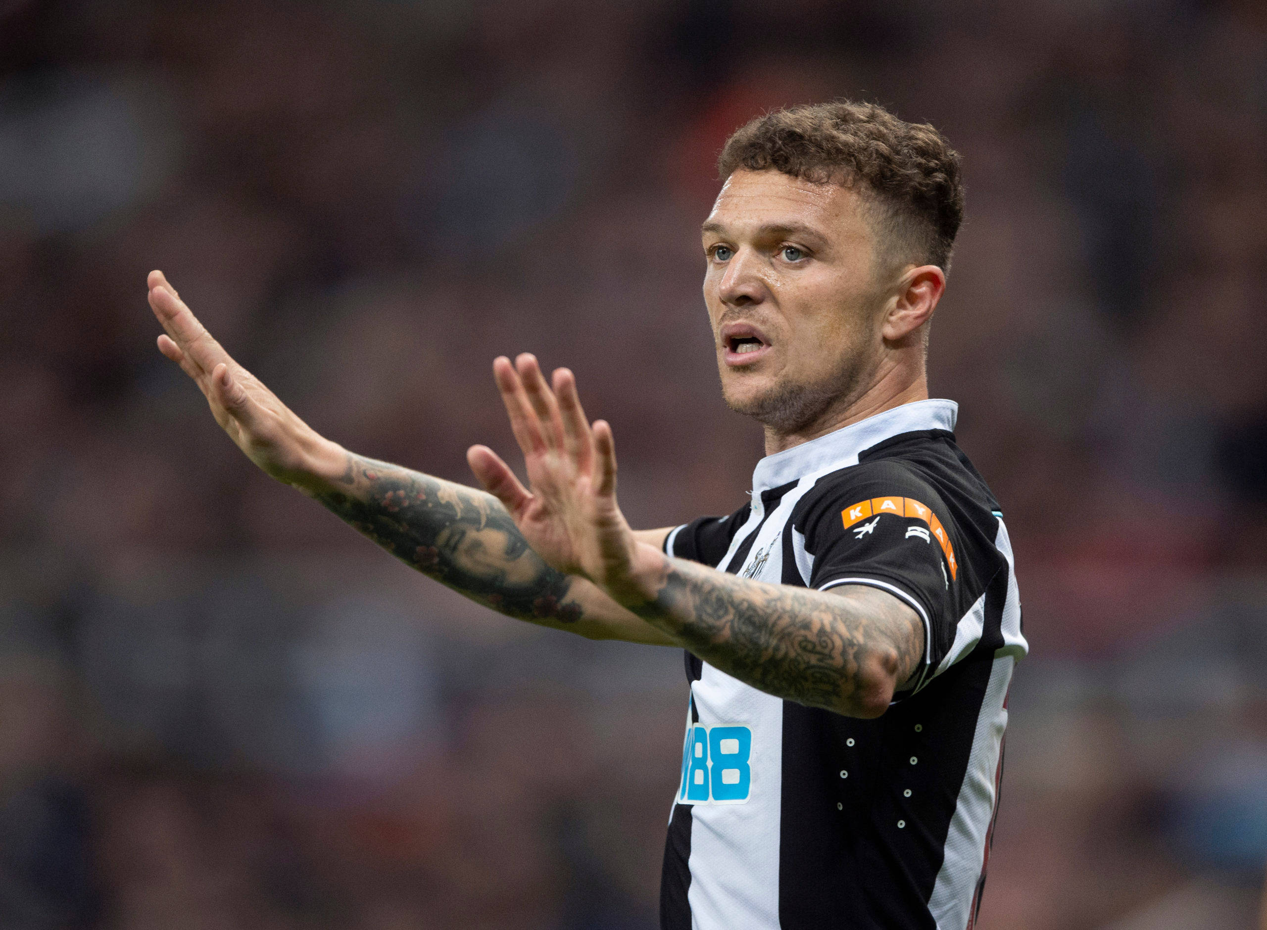 Kieran Trippier, black and white striped jersey, tattooed arms, 2K Desktop Wallpaper