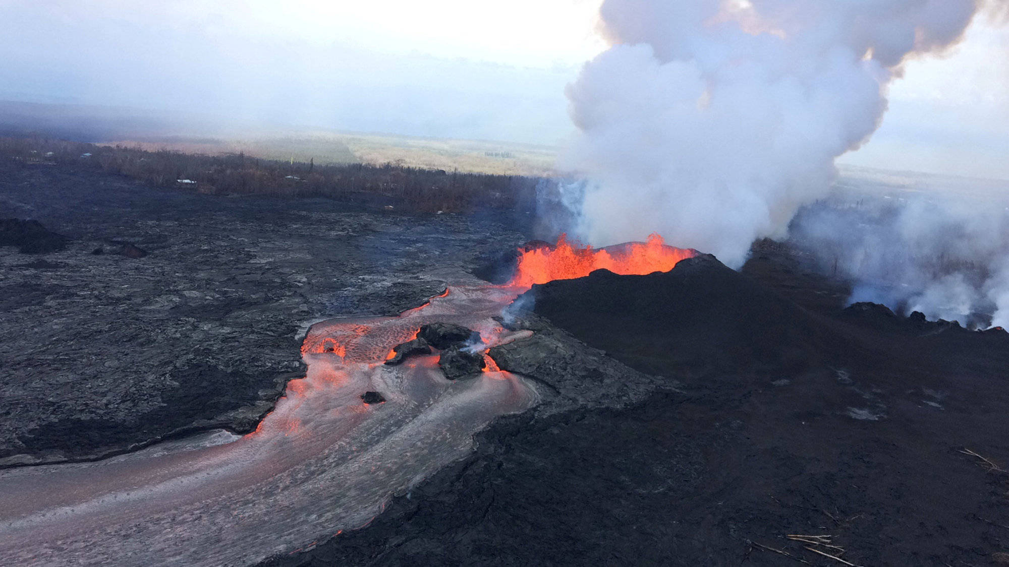 Kilauea Volcano, glowing lava, volcanic vent, Full HD Desktop Wallpaper