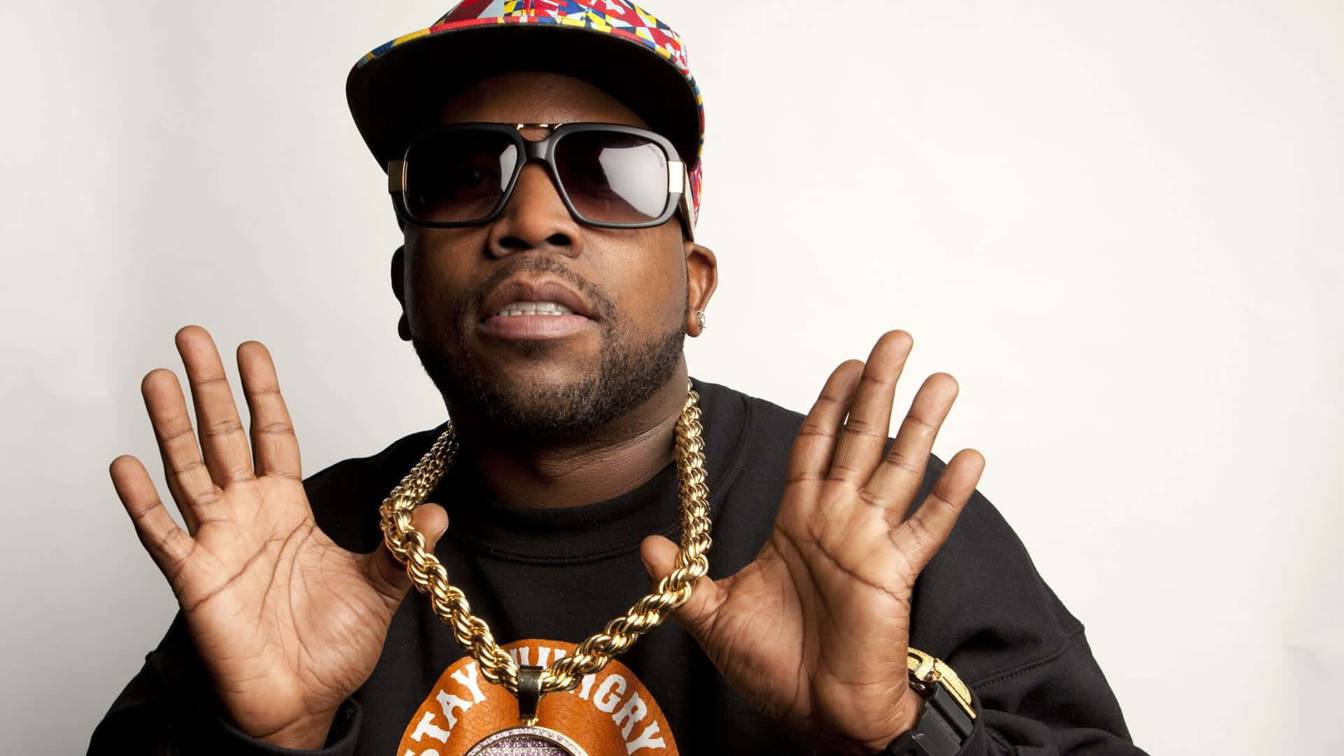 Killer Mike, gold chain, colorful cap, Full HD Desktop Wallpaper