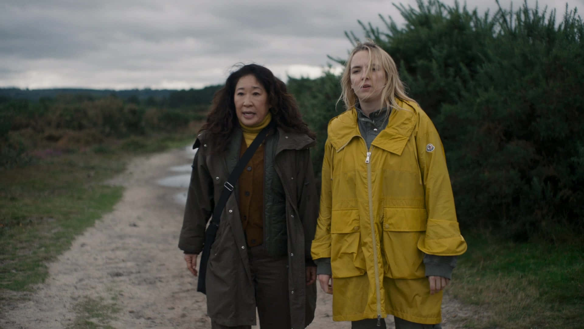Killing Eve, brown coat, bright yellow raincoat, Full HD Desktop Wallpaper